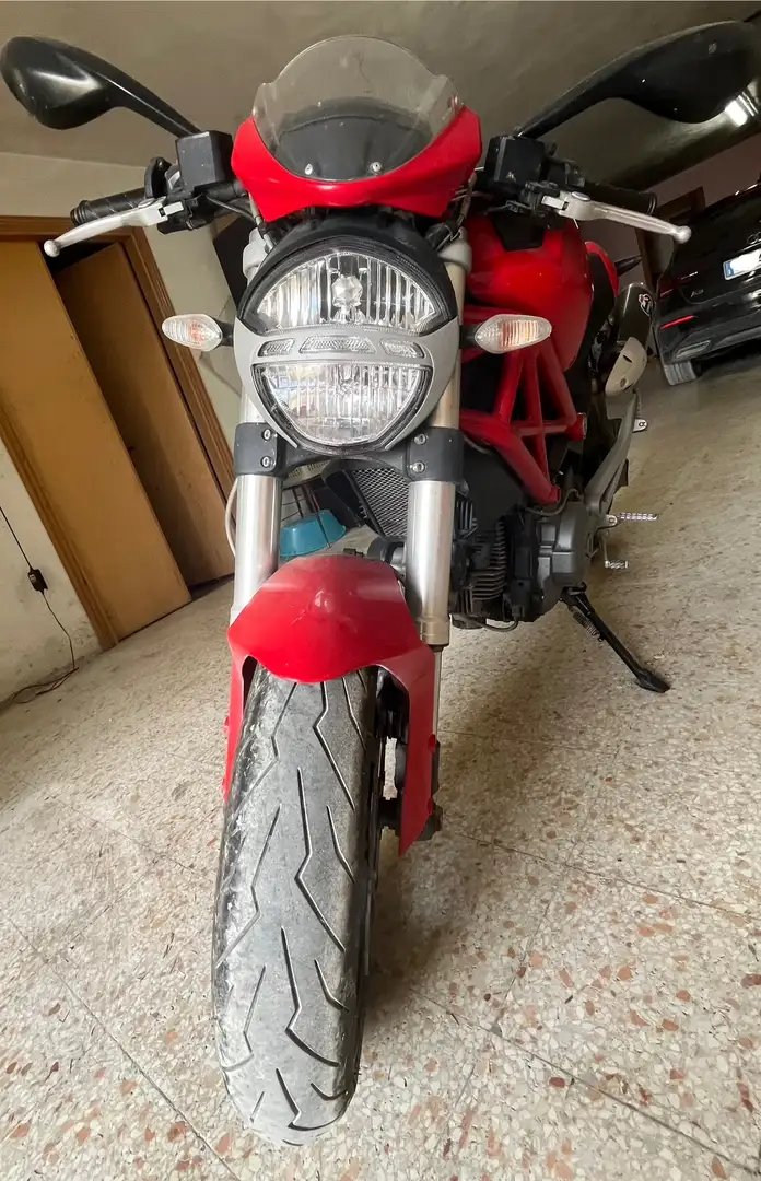 Ducati Monster 696 Roşu - 2