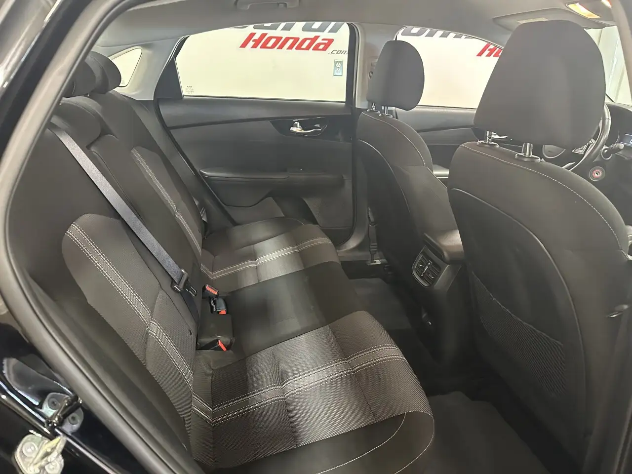Kia Forte снимка Kia Forte