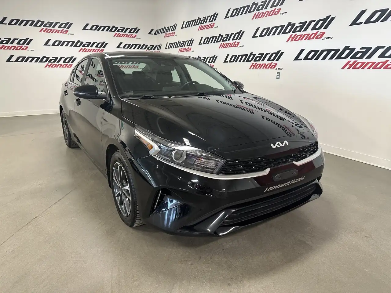 Kia Forte снимка Kia Forte