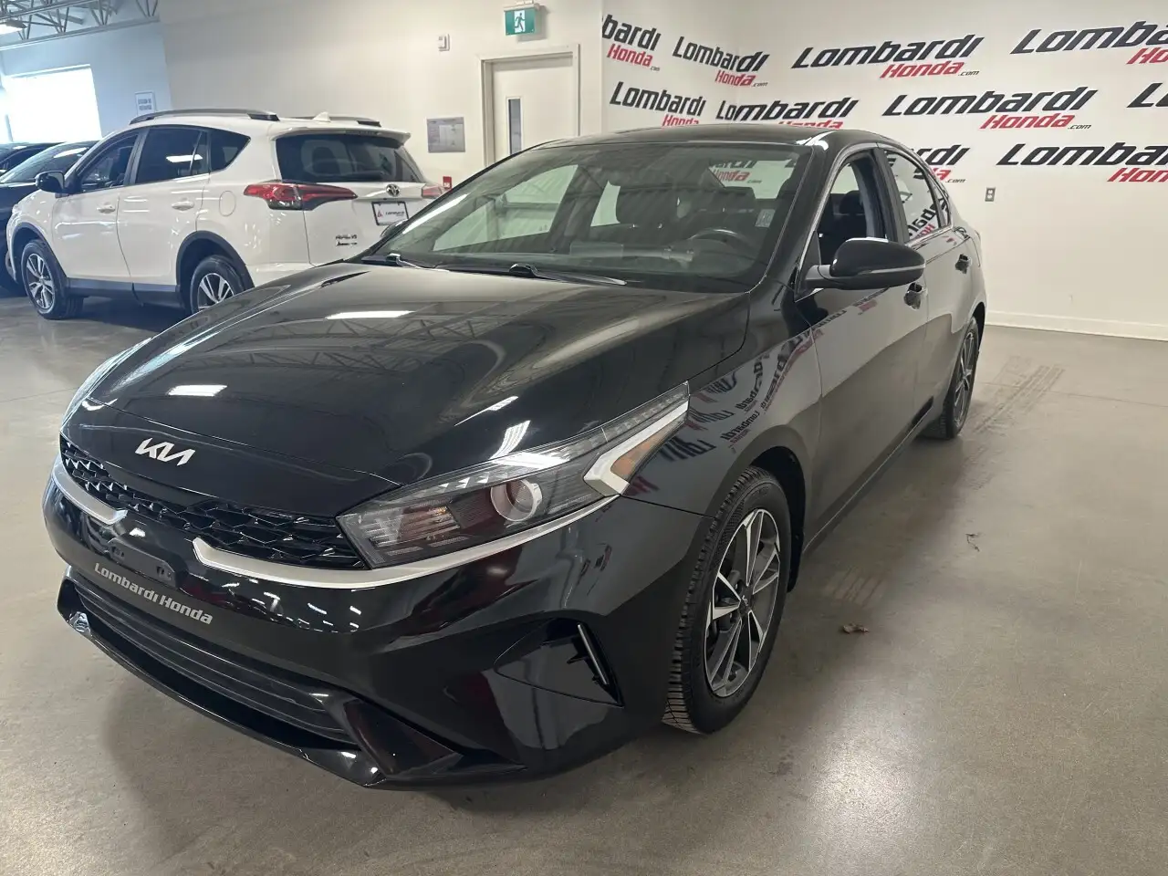 Kia Forte снимка Kia Forte