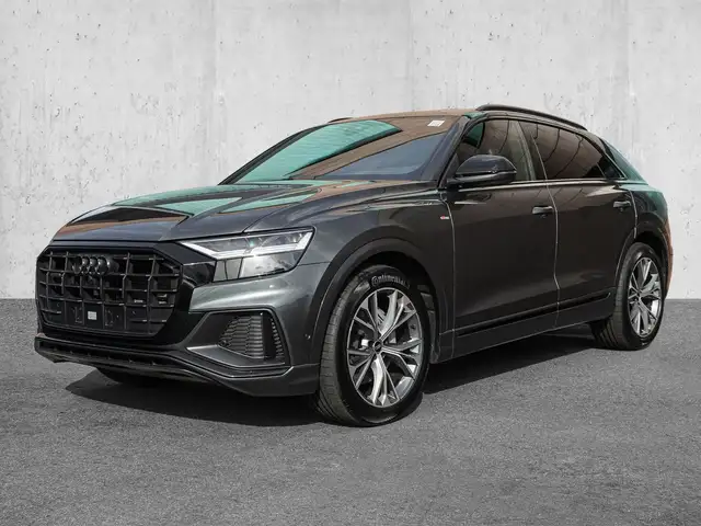 Audi Q8 view 2