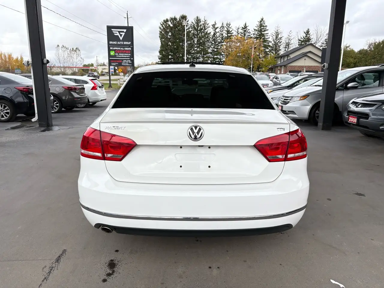 Volkswagen Passat снимка Volkswagen Passat