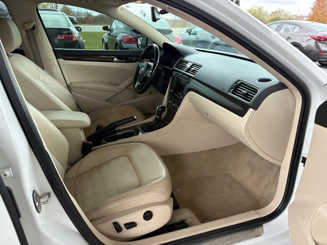Volkswagen Passat снимка Volkswagen Passat