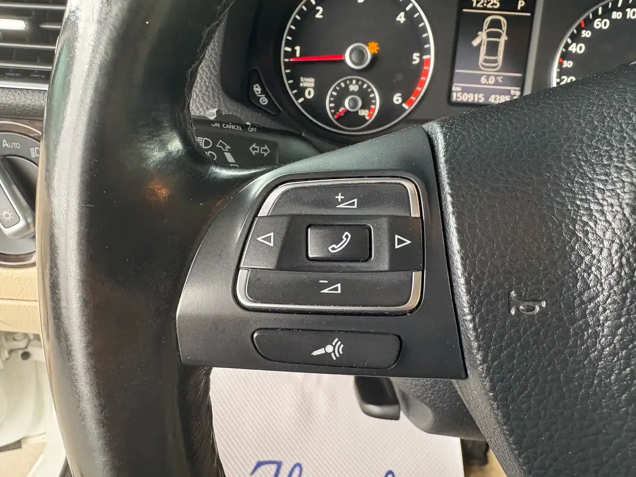 Volkswagen Passat снимка Volkswagen Passat