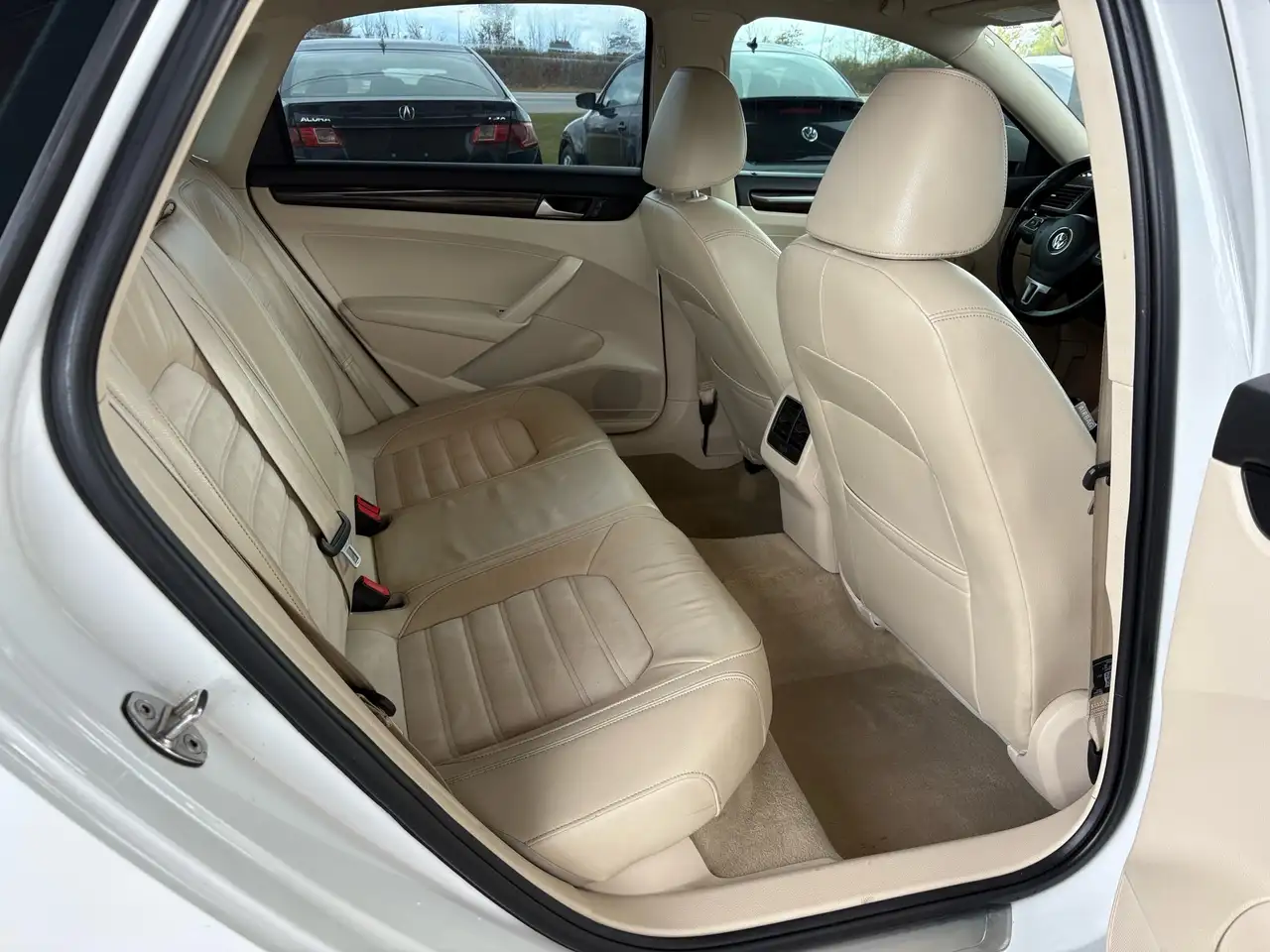 Volkswagen Passat снимка Volkswagen Passat