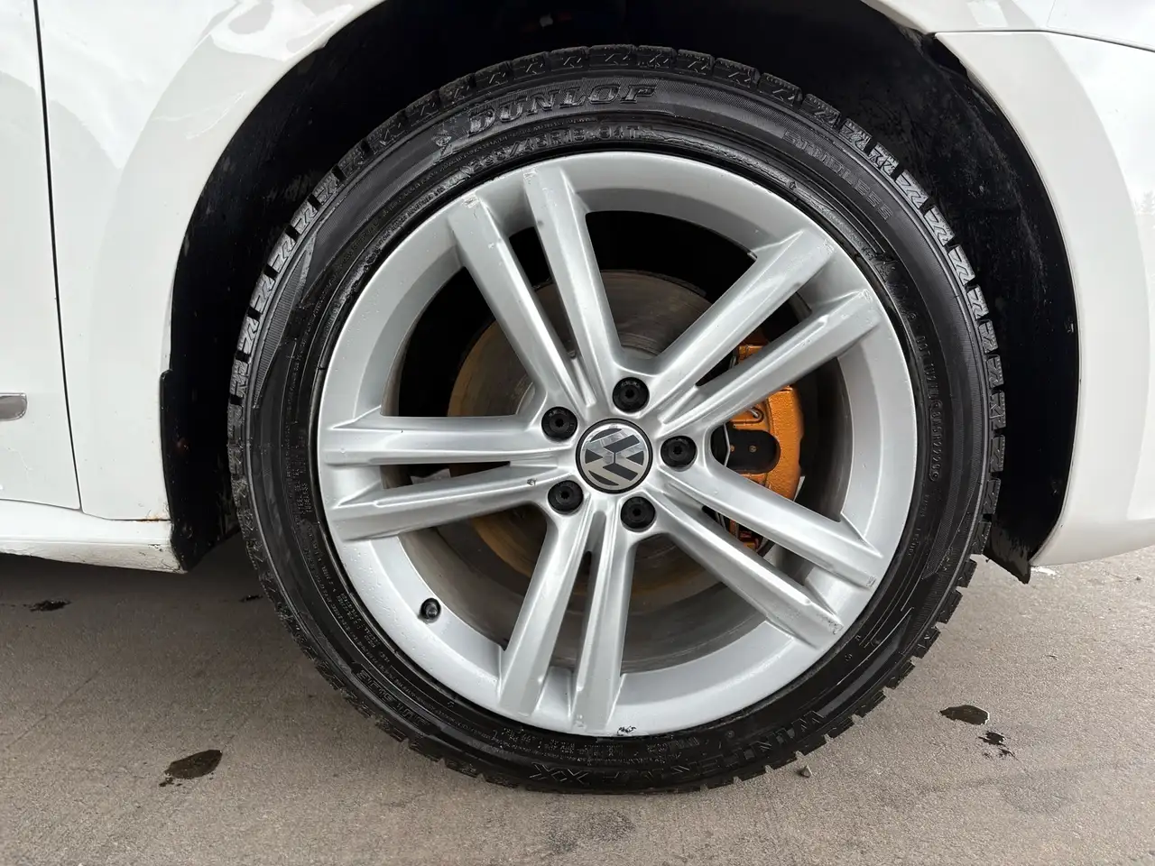 Volkswagen Passat снимка Volkswagen Passat