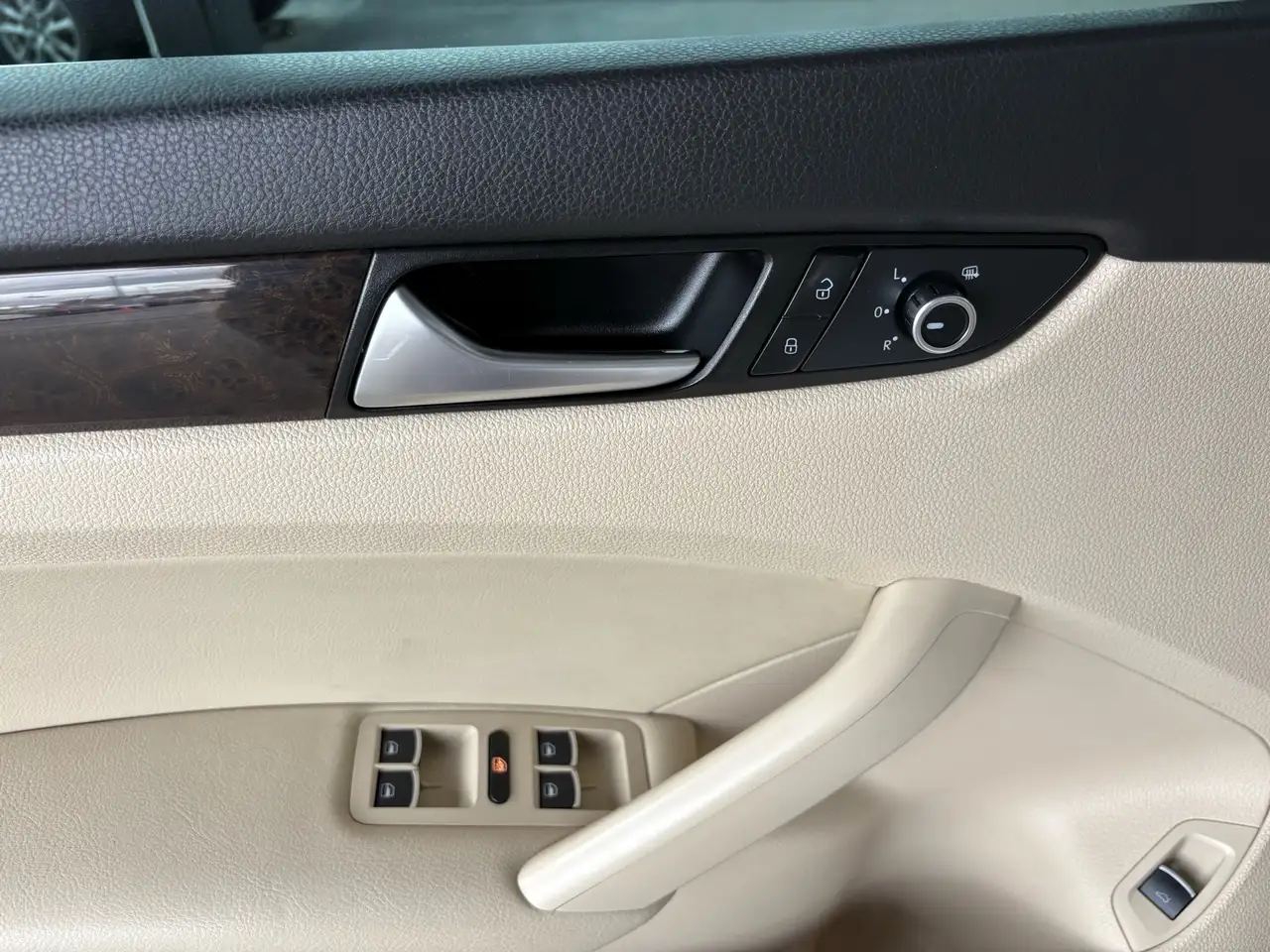 Volkswagen Passat снимка Volkswagen Passat