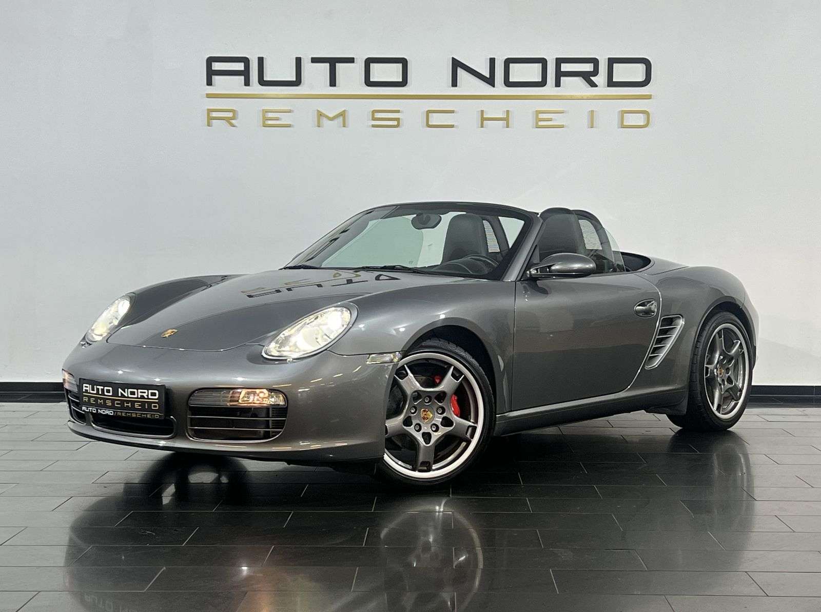 Second hand Porsche Boxster 