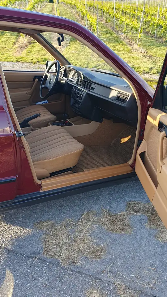 Mercedes-Benz 190, foto 6