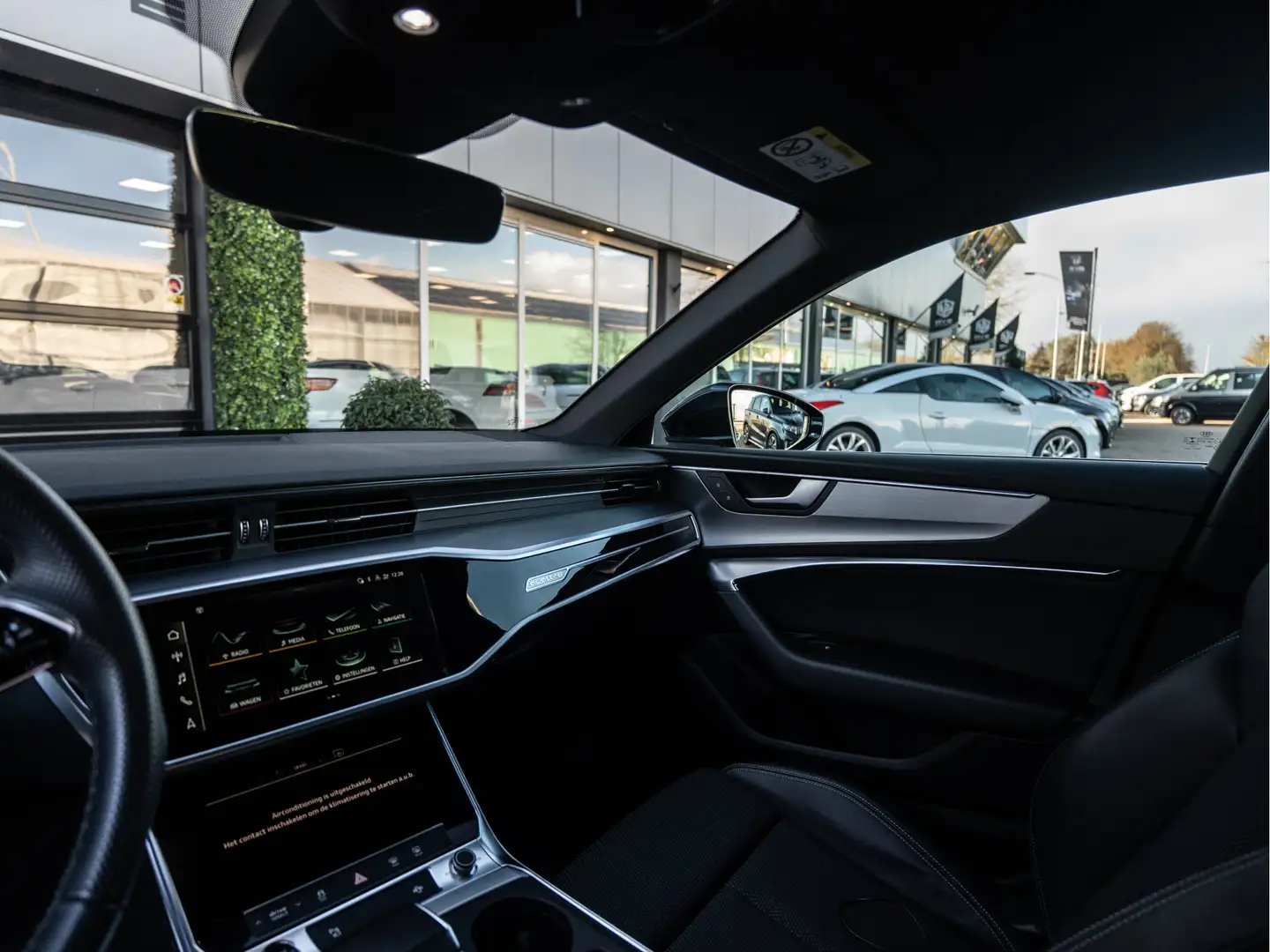 Audi A6 Avant 45 TFSI 265PK Quattro S edition | S-Line | C Azul - 2