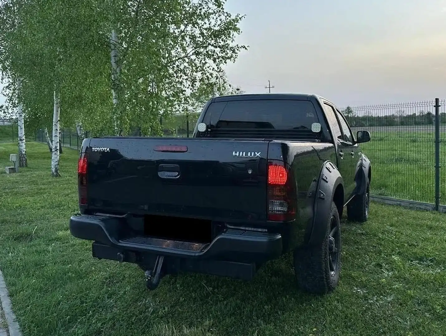 Toyota Hilux HiLux 4x4 Double Cab Schwarz - 2