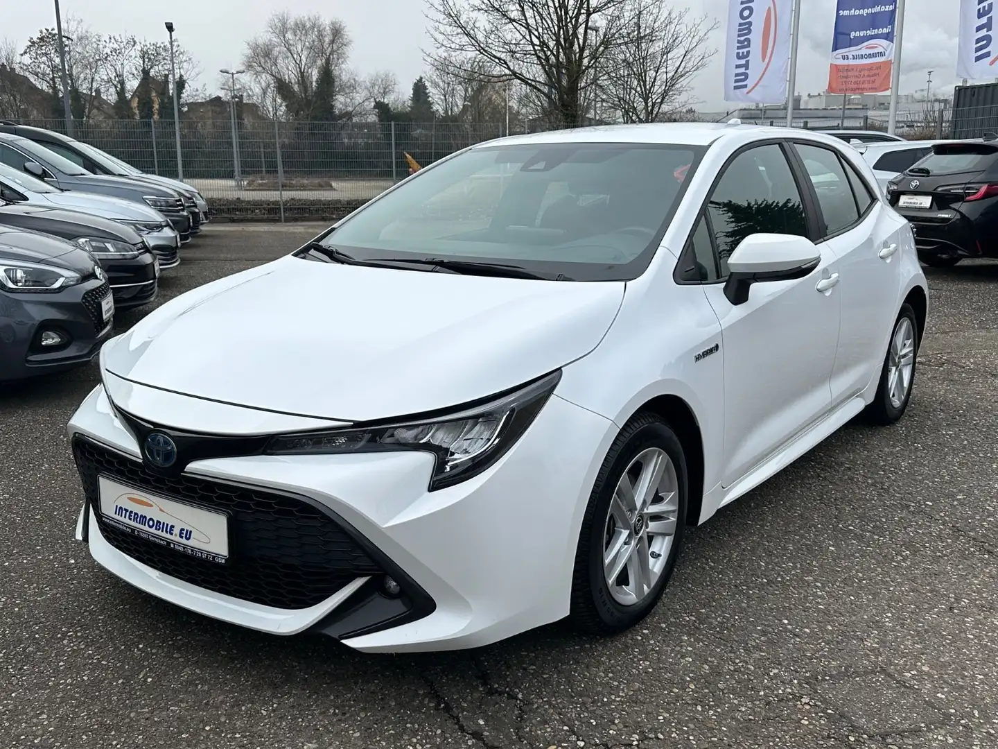 Toyota Corolla 1,8 Hybrid e-CVT LED NAVI AC CAM ALU TOP Weiß - 1