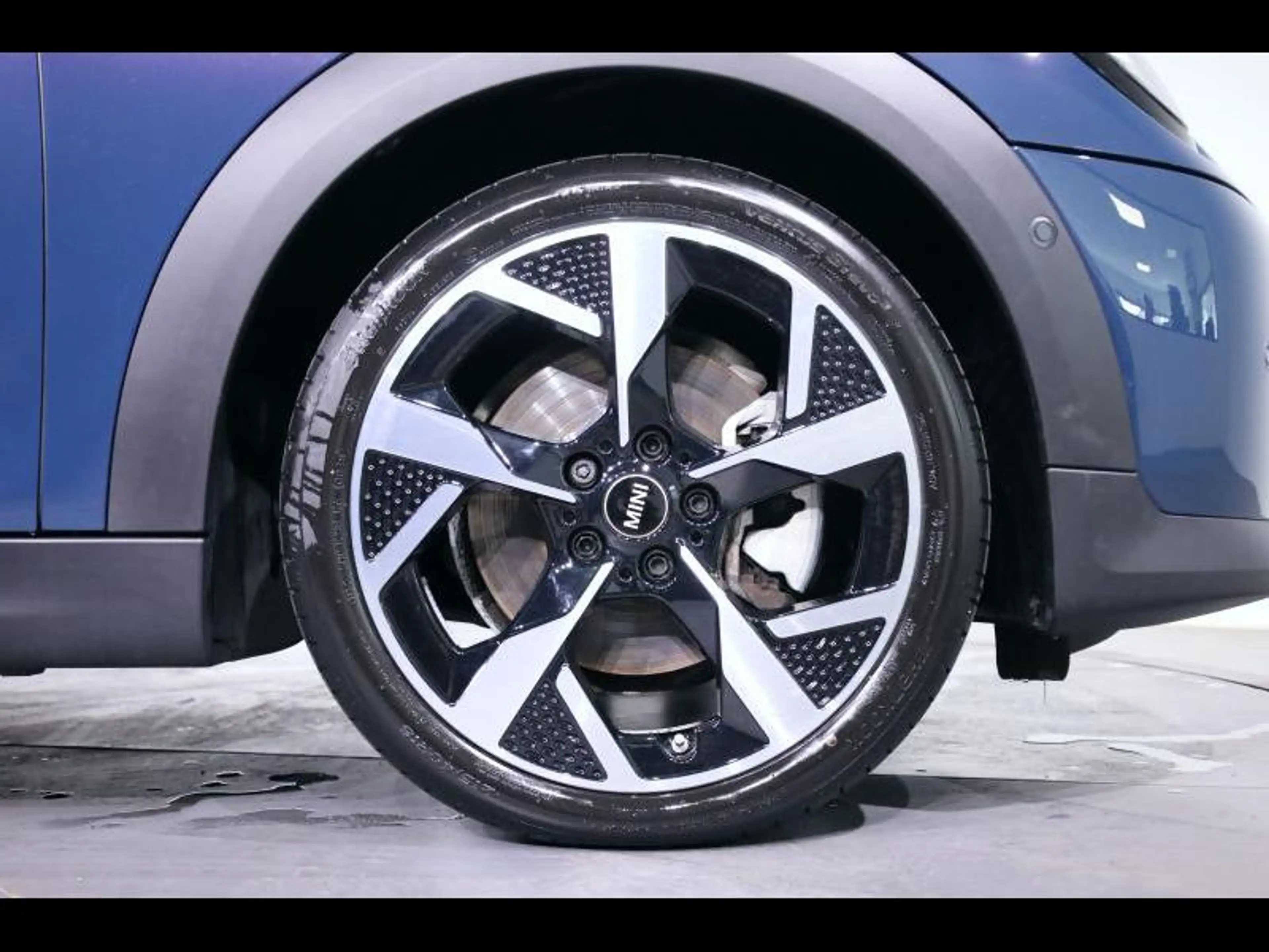 MINI Cooper C 5 portes — photo 8