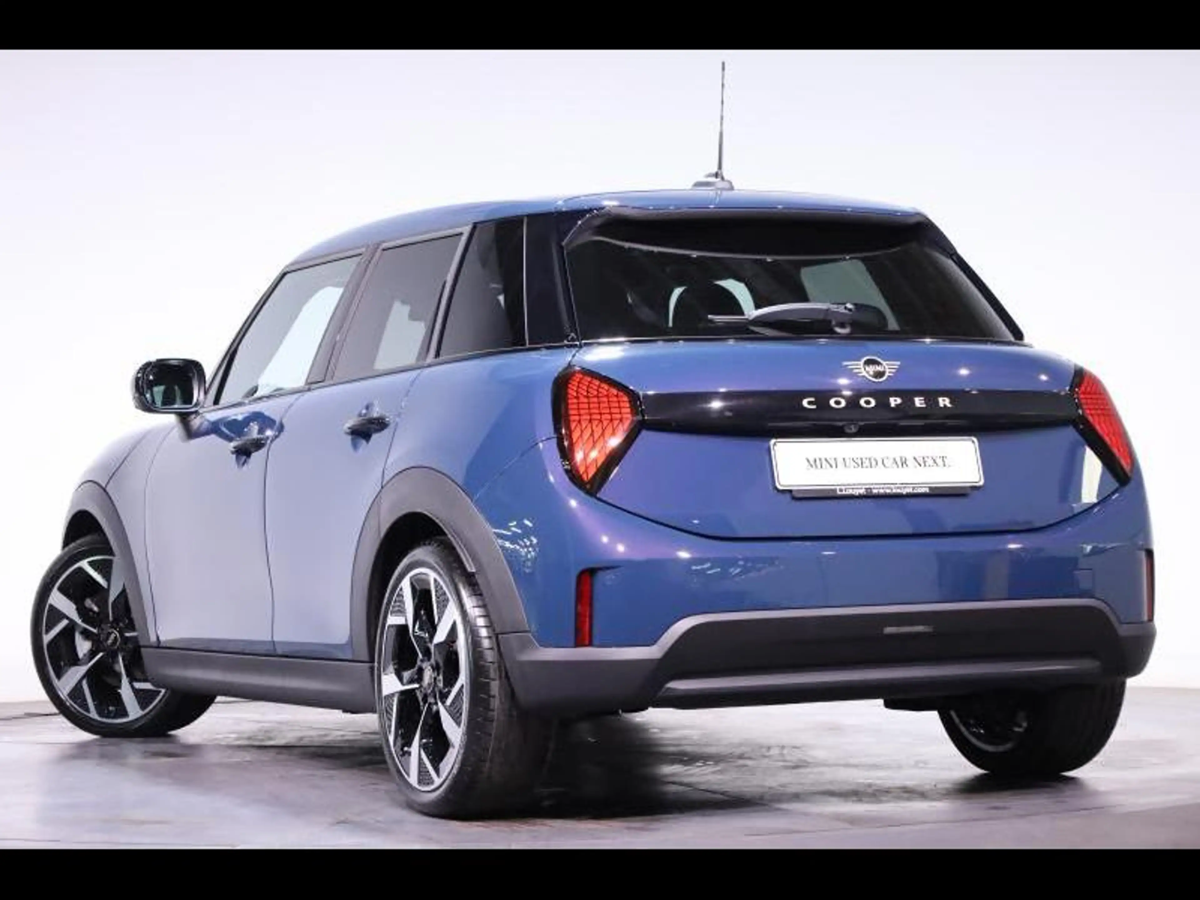 MINI Cooper C 5 portes — photo 5