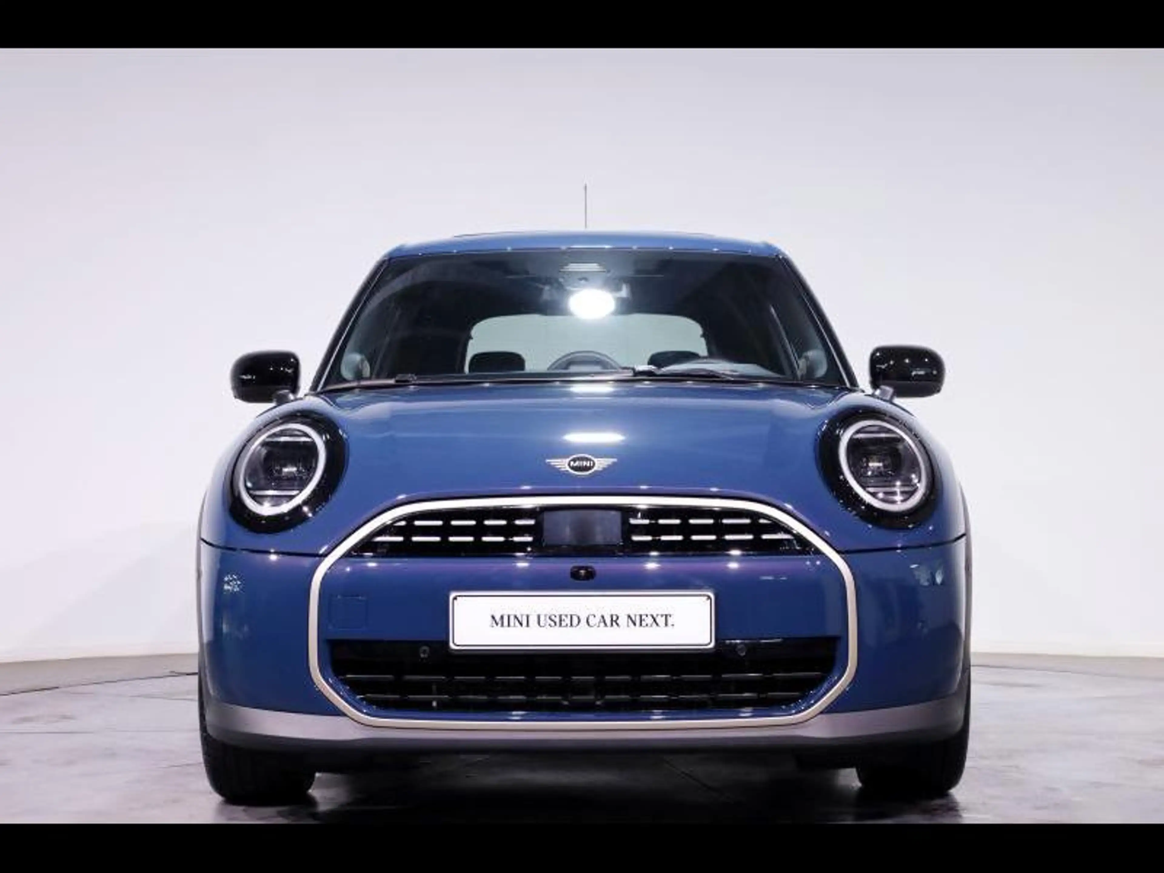 MINI Cooper C 5 portes — photo 2