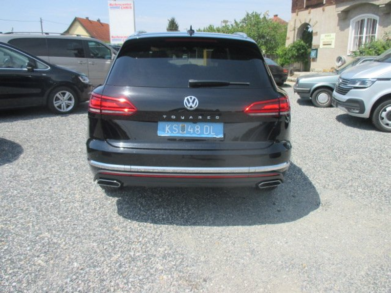 Volkswagen Touareg Elegance 4Motion — photo 4
