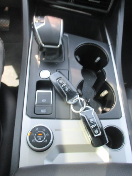 Volkswagen Touareg Elegance 4Motion — photo 12