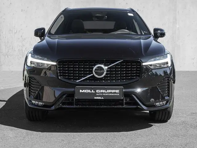 Volvo XC60 view 3
