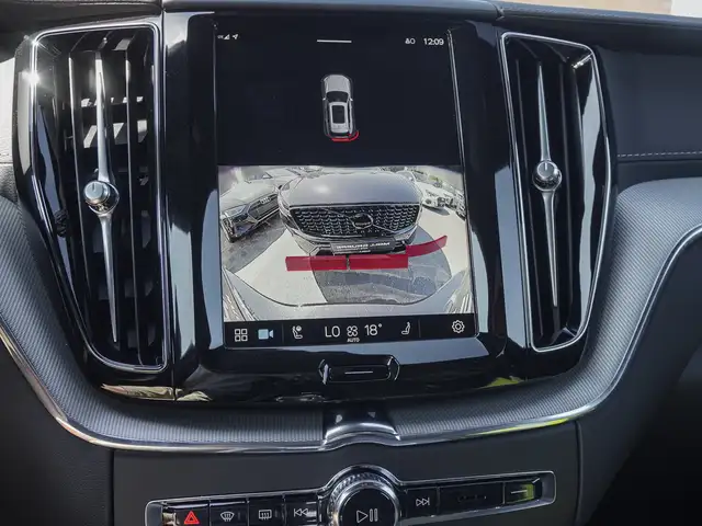 Volvo XC60 view 14