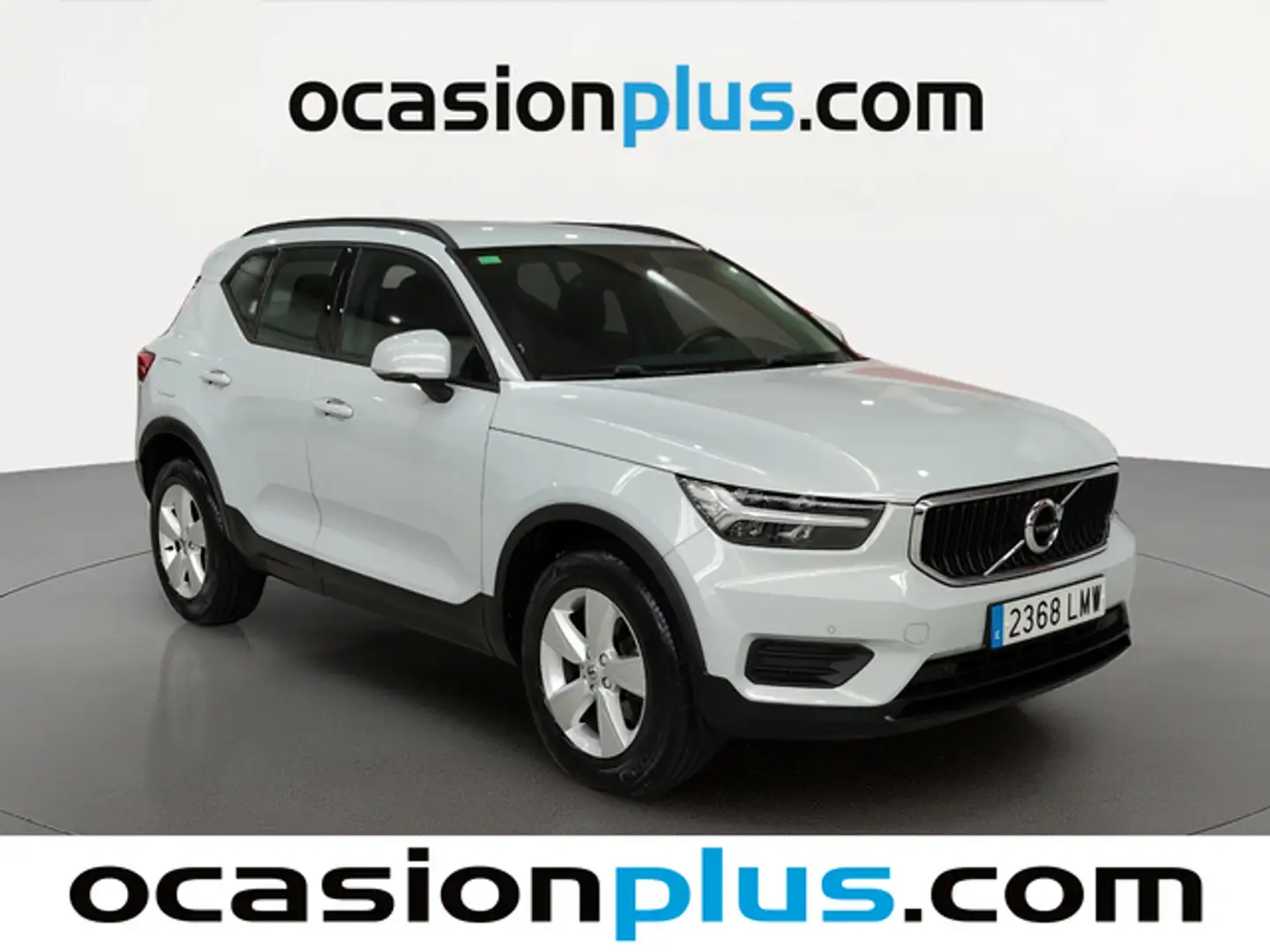 Volvo XC40 T2 Momentum Core Plateado - 2