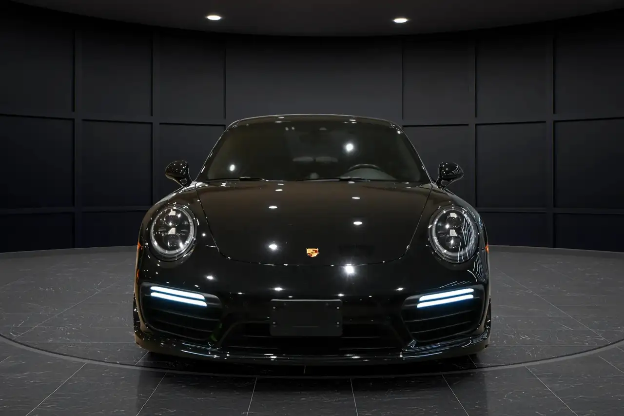 Porsche 911 снимка Porsche 911