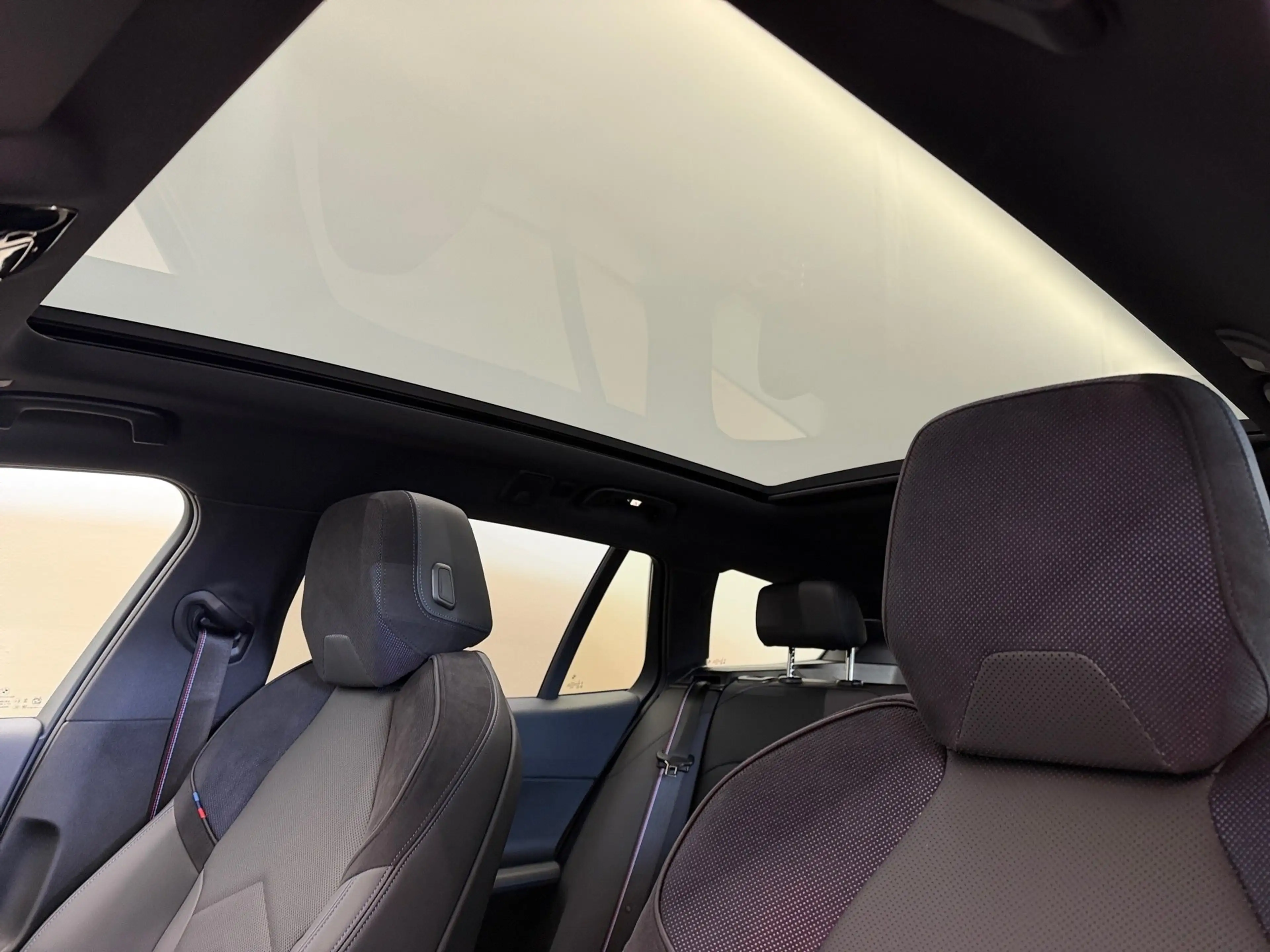 BMW i5 eDrive40 — photo 14