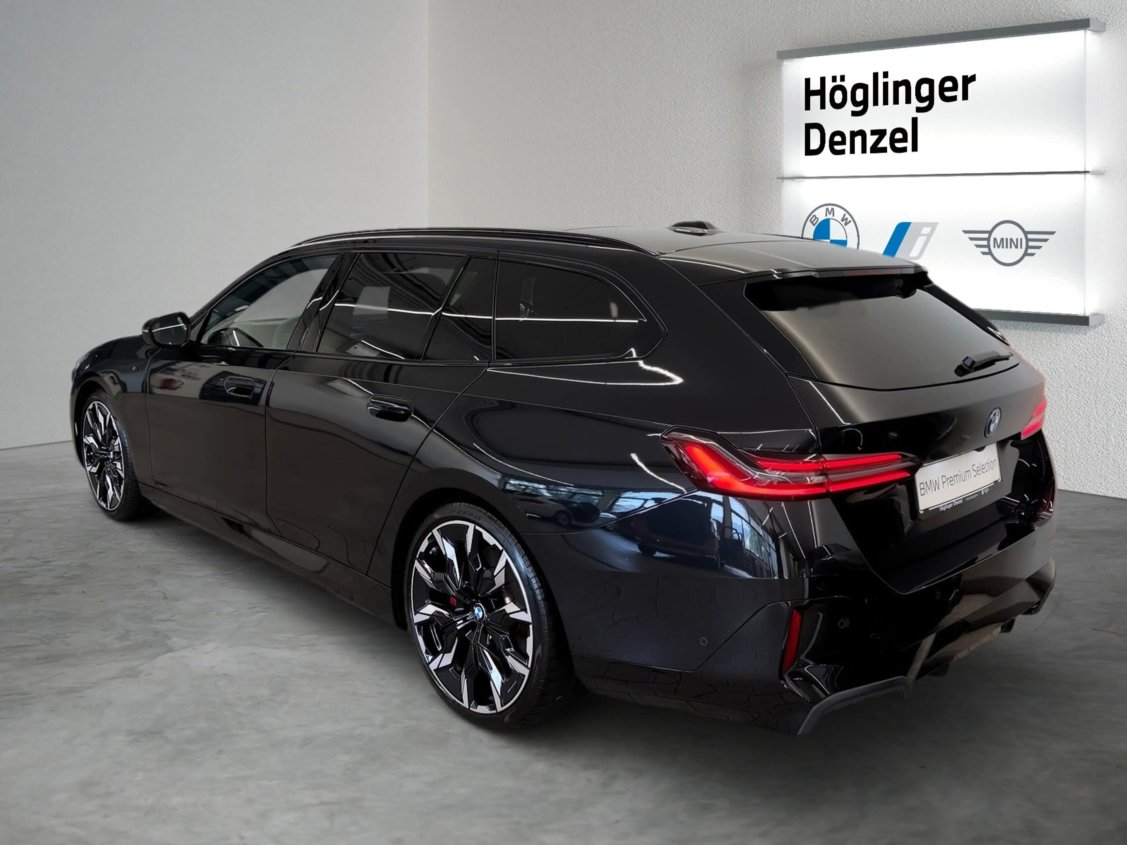 BMW i5 eDrive40 — photo 10