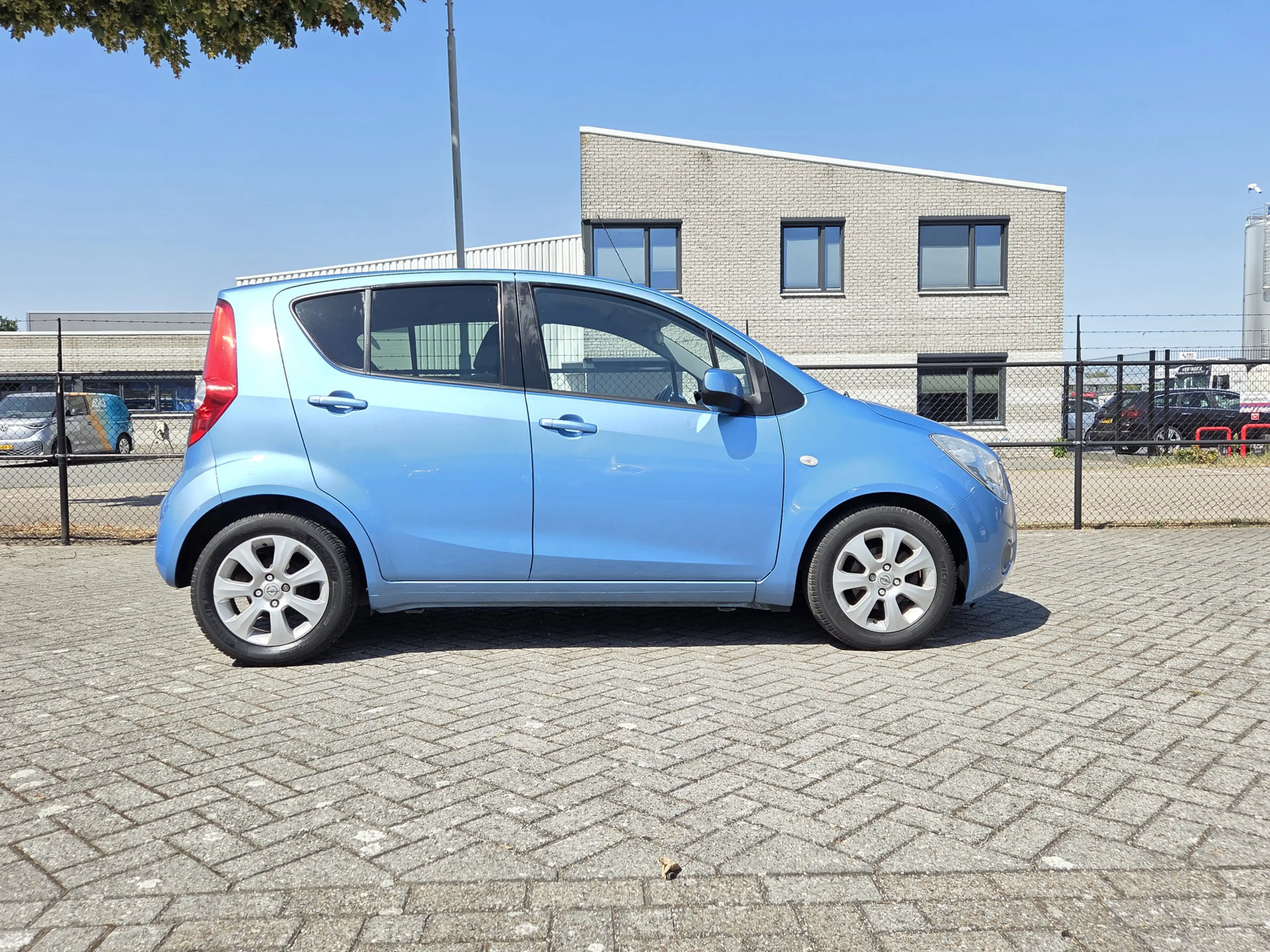 Opel Agila 1.2 Edition uitvoering hoge-instap vol- automaat 1 — photo 24