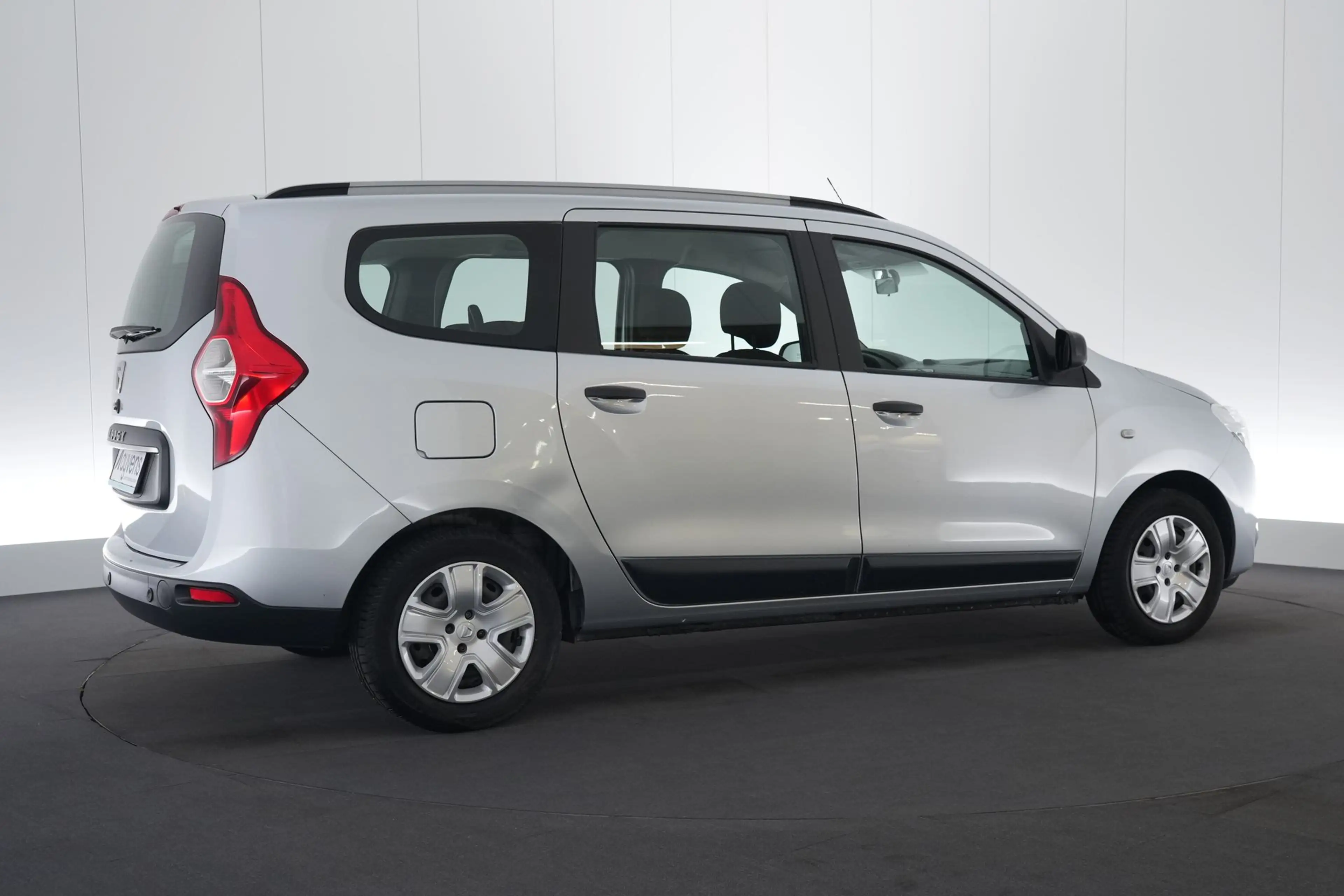 Dacia Lodgy 1.3 TCe Comfort PDC Cruise Ctrl — photo 6
