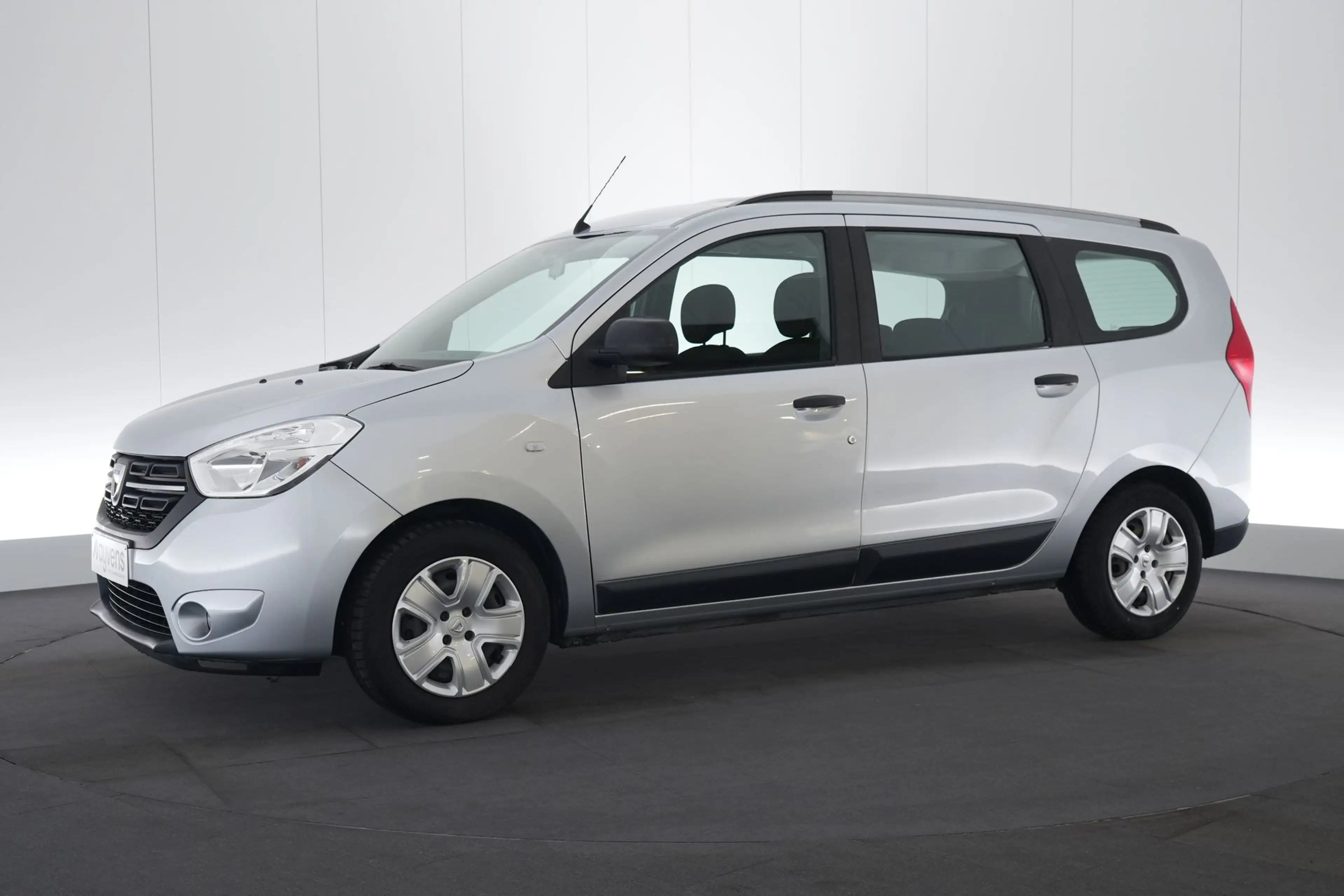 Dacia Lodgy 1.3 TCe Comfort PDC Cruise Ctrl — photo 12