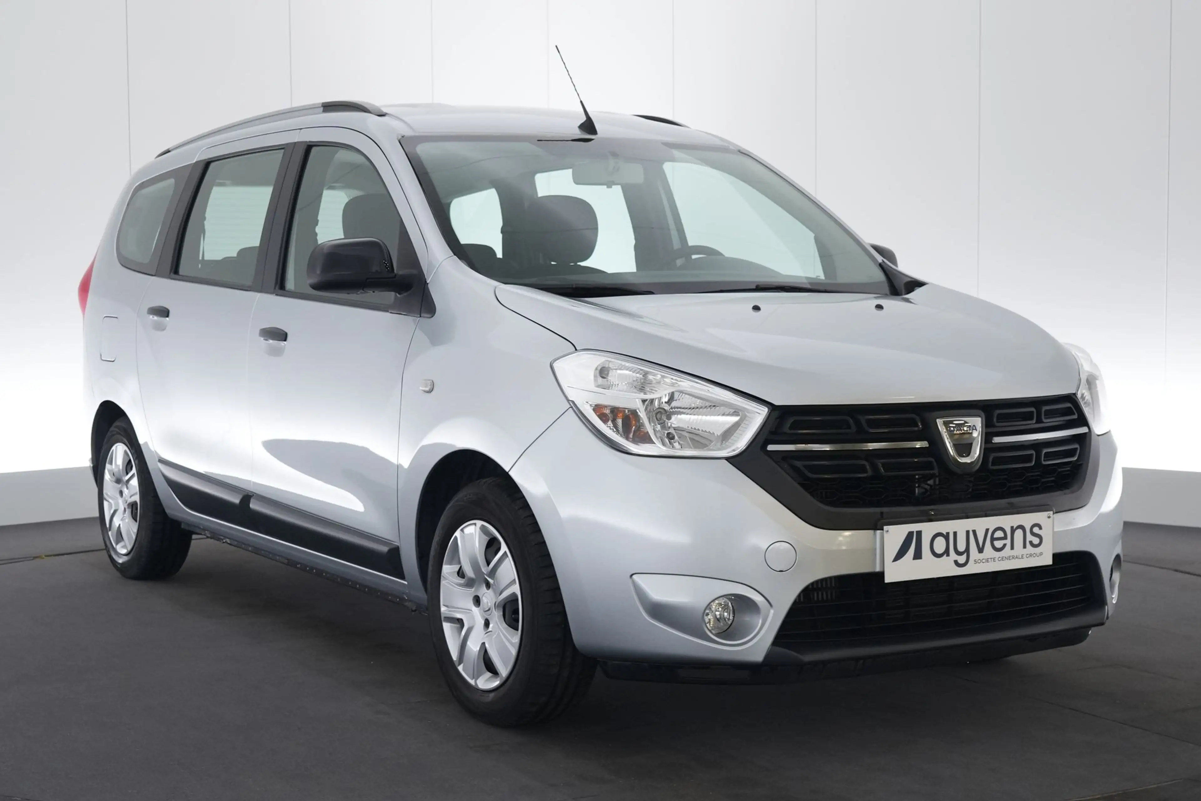 Dacia Lodgy 1.3 TCe Comfort PDC Cruise Ctrl — photo 3