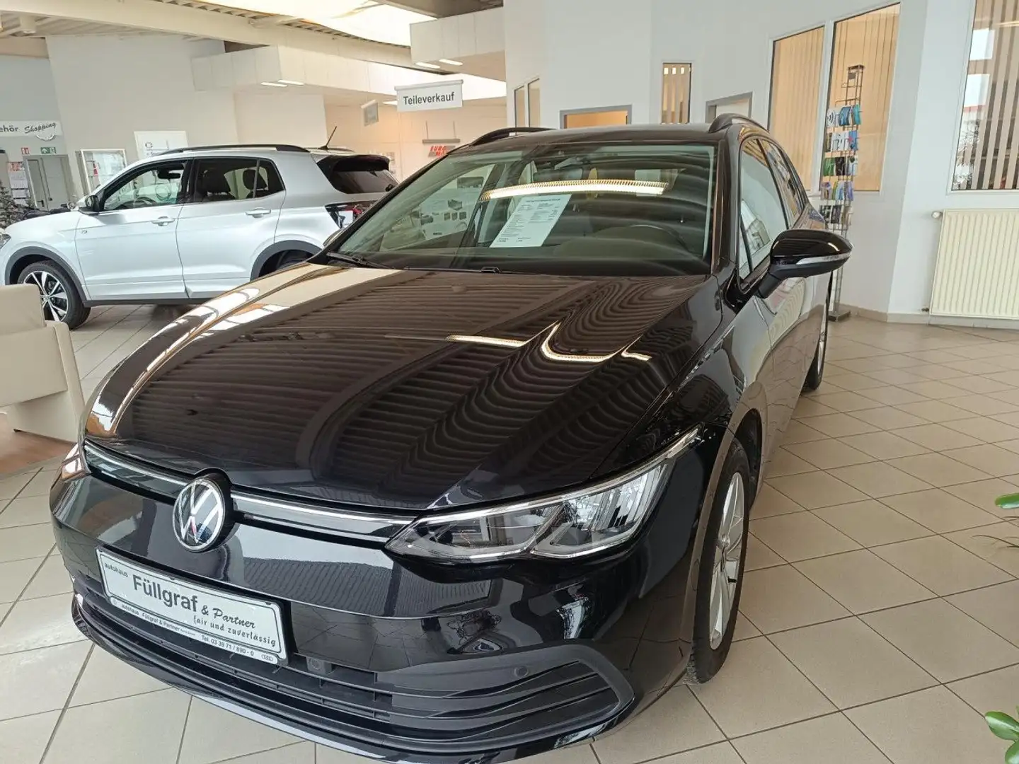 Volkswagen Golf Variant Golf VIII Variant 1.0 TSI Life OPF Standh. Navi Noir - 2