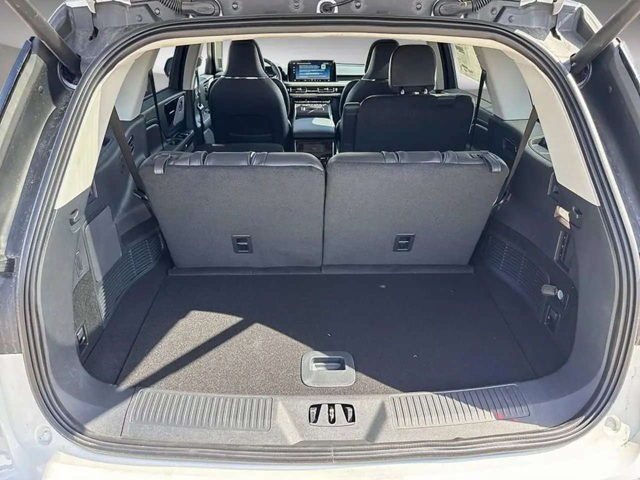 Lincoln Aviator снимка Lincoln Aviator