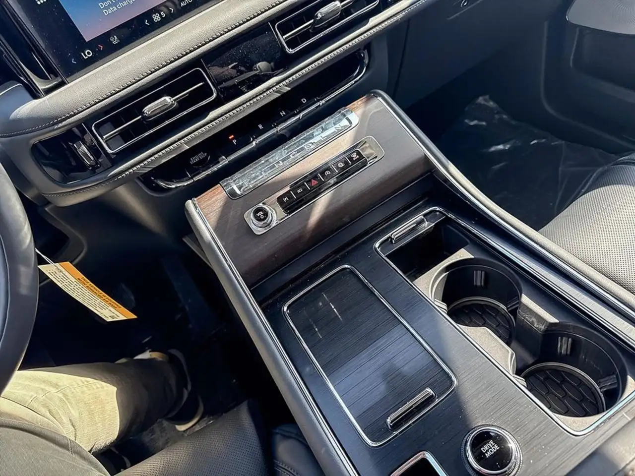 Lincoln Aviator снимка Lincoln Aviator
