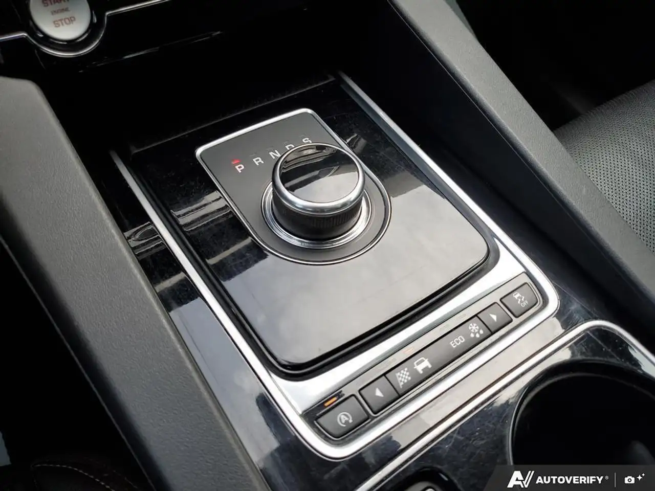 Jaguar F-Pace снимка Jaguar F-Pace