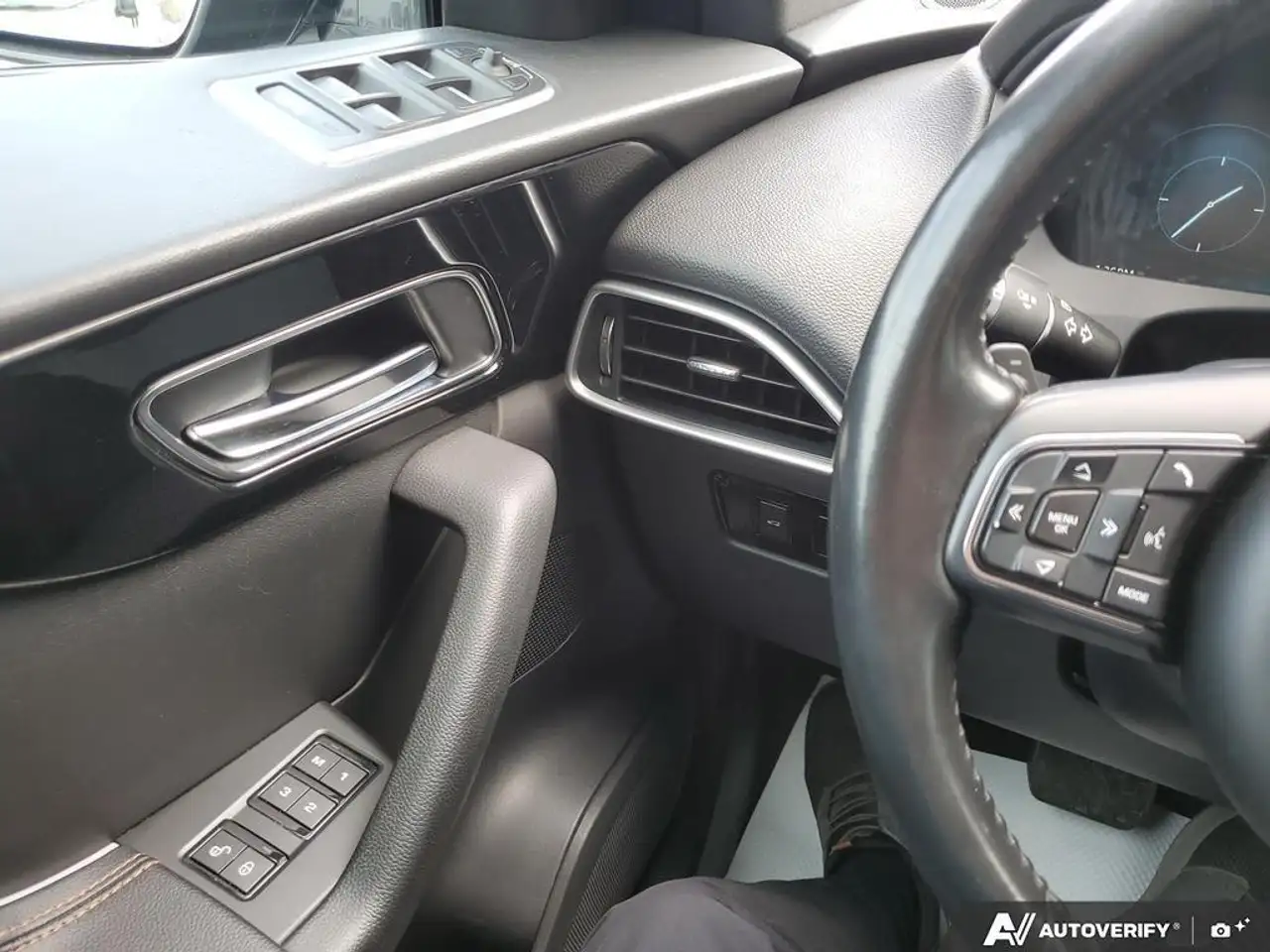 Jaguar F-Pace снимка Jaguar F-Pace