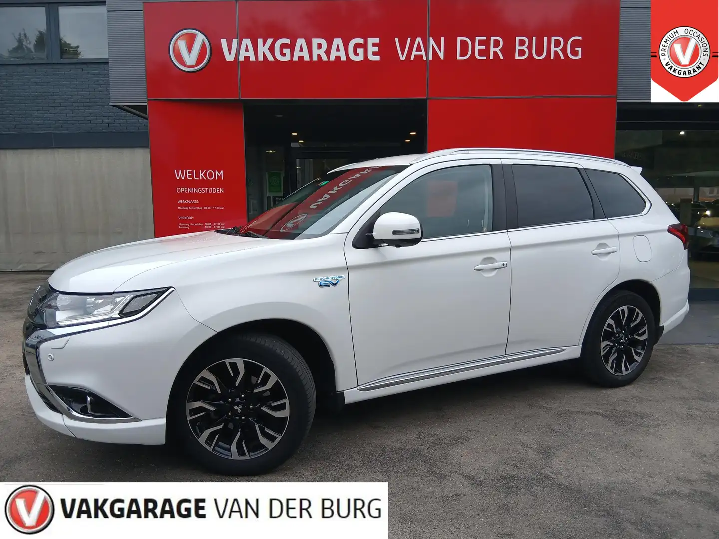 Mitsubishi Outlander 2.0 PHEV Instyle TREKHAAK 1500KG Wit - 1