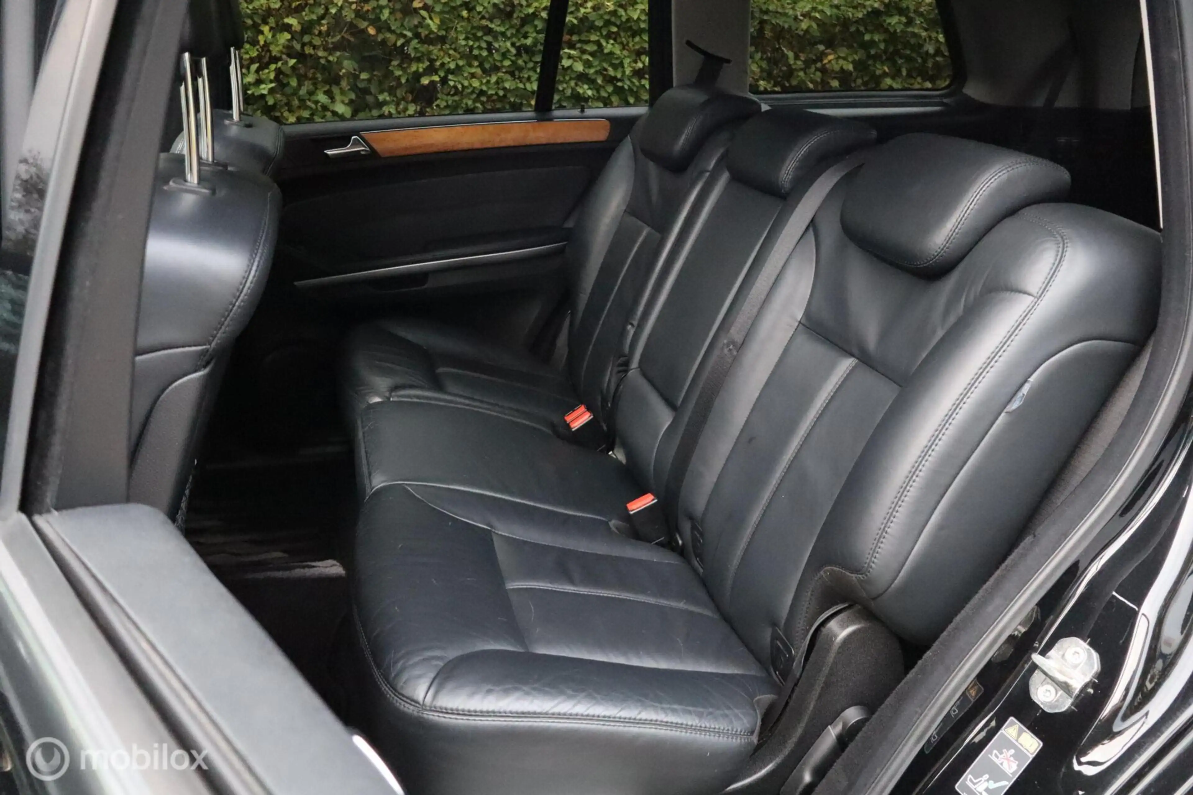 Mercedes-Benz GL 500 — photo 10