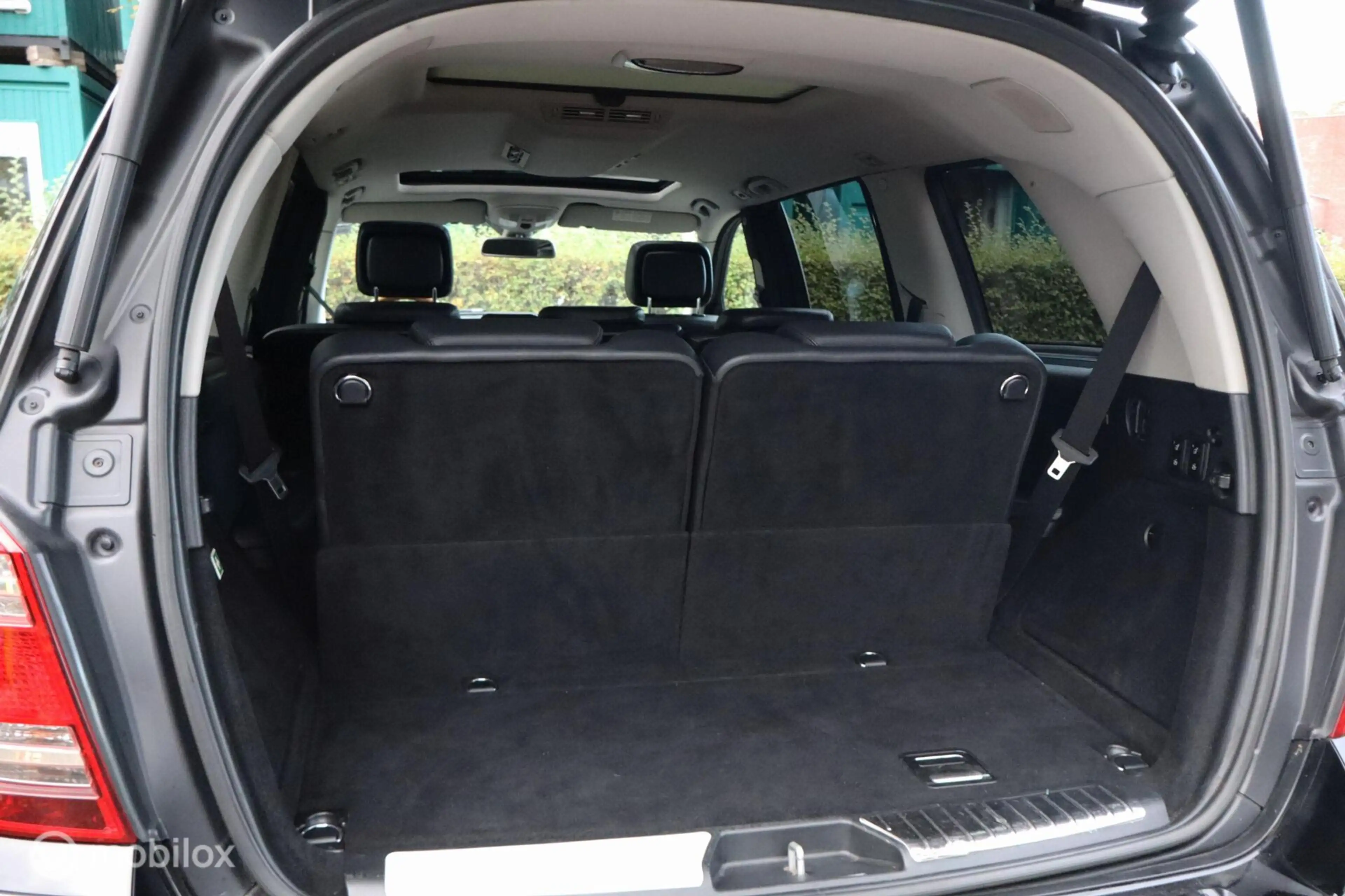 Mercedes-Benz GL 500 — photo 12