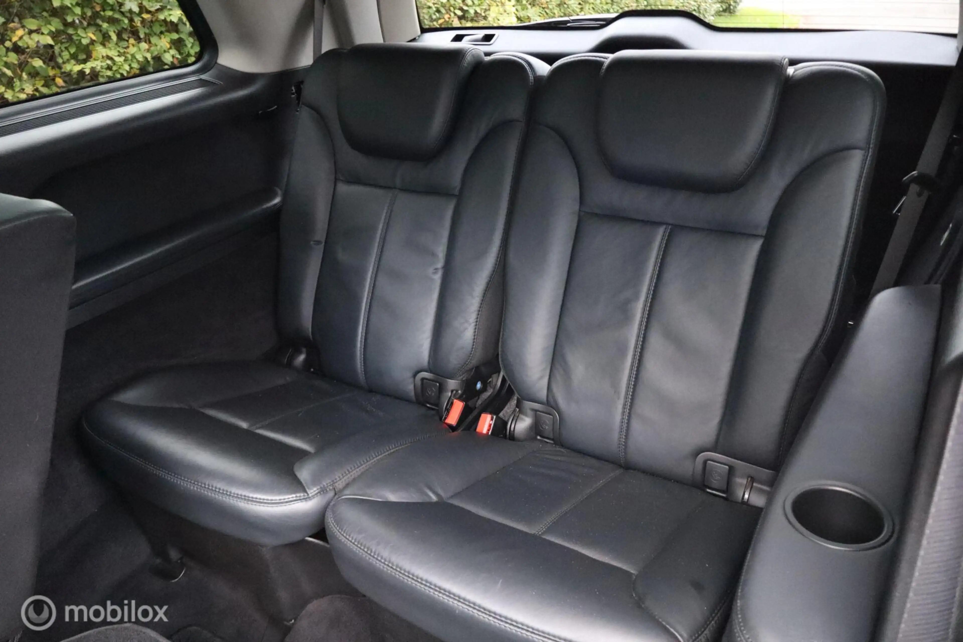 Mercedes-Benz GL 500 — photo 11