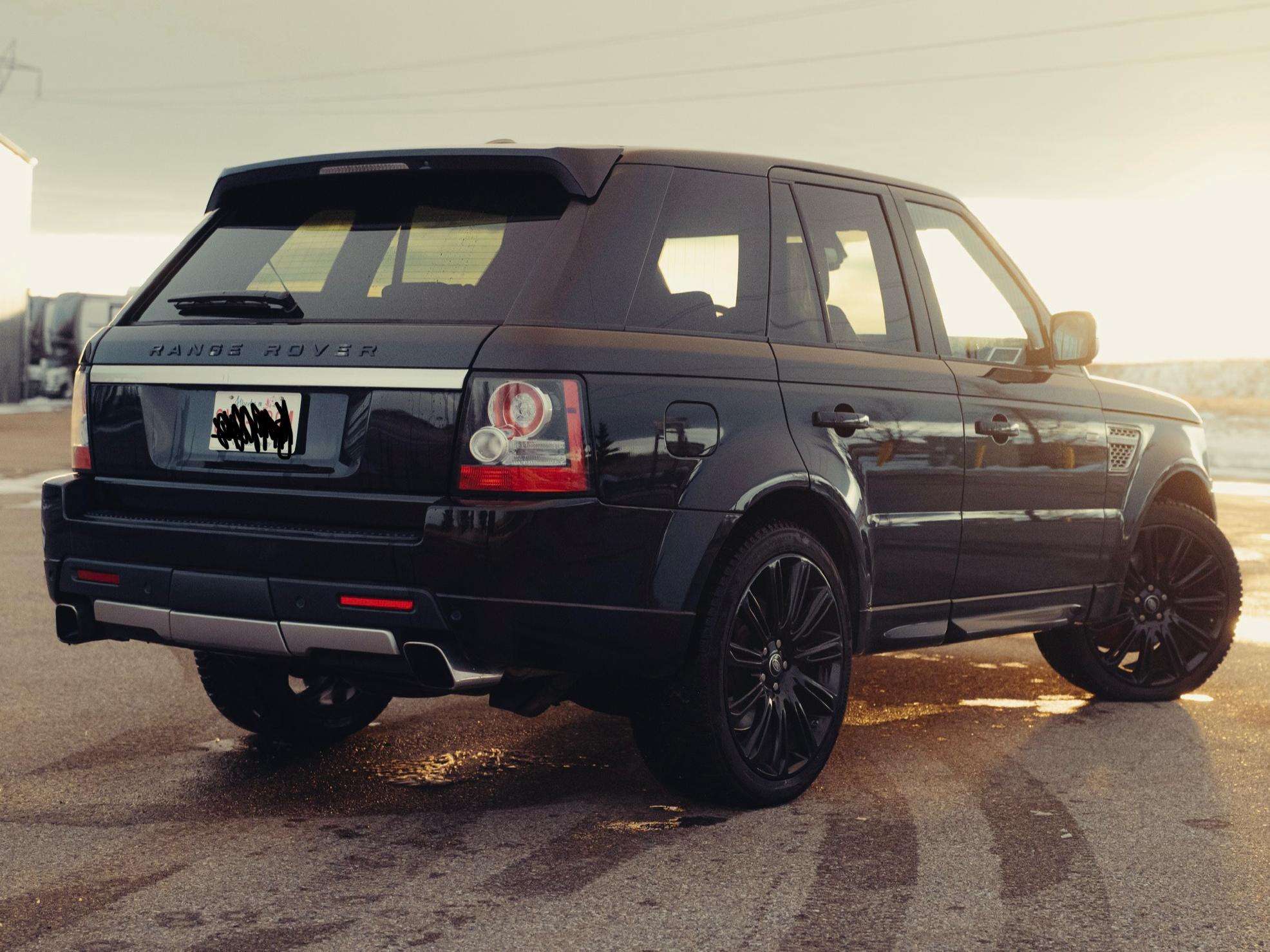 2013 Land Rover Range Rover Sport SC Autobiography alt 2