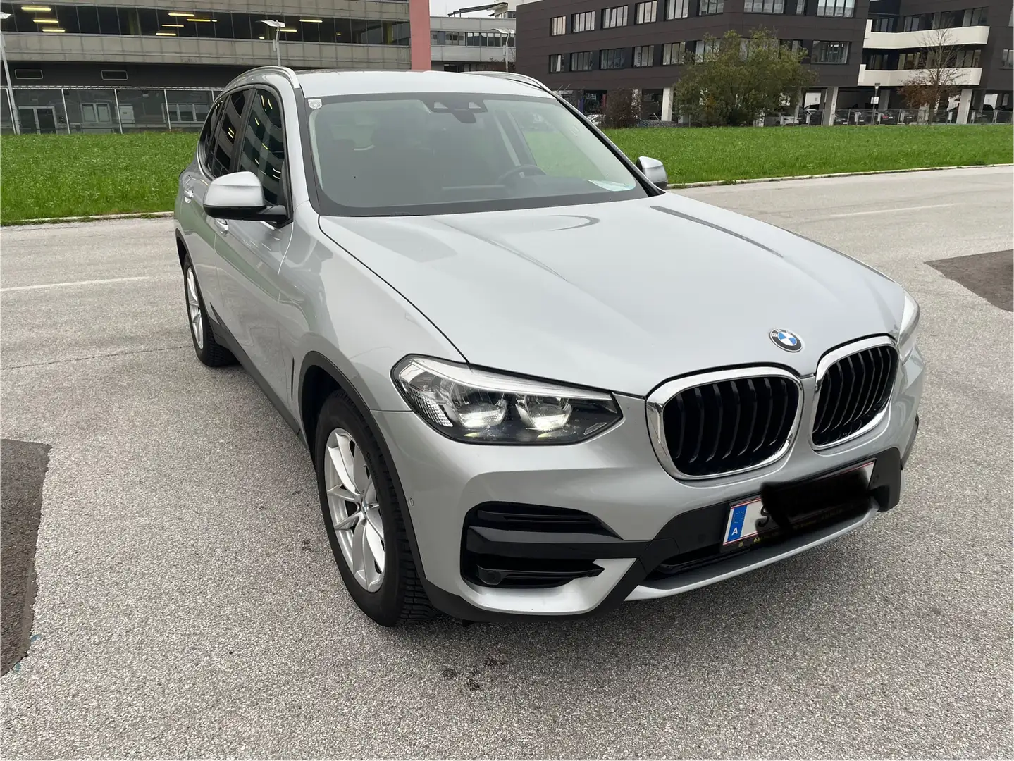 BMW X3 X3 xDrive 20d Aut. Silber - 1
