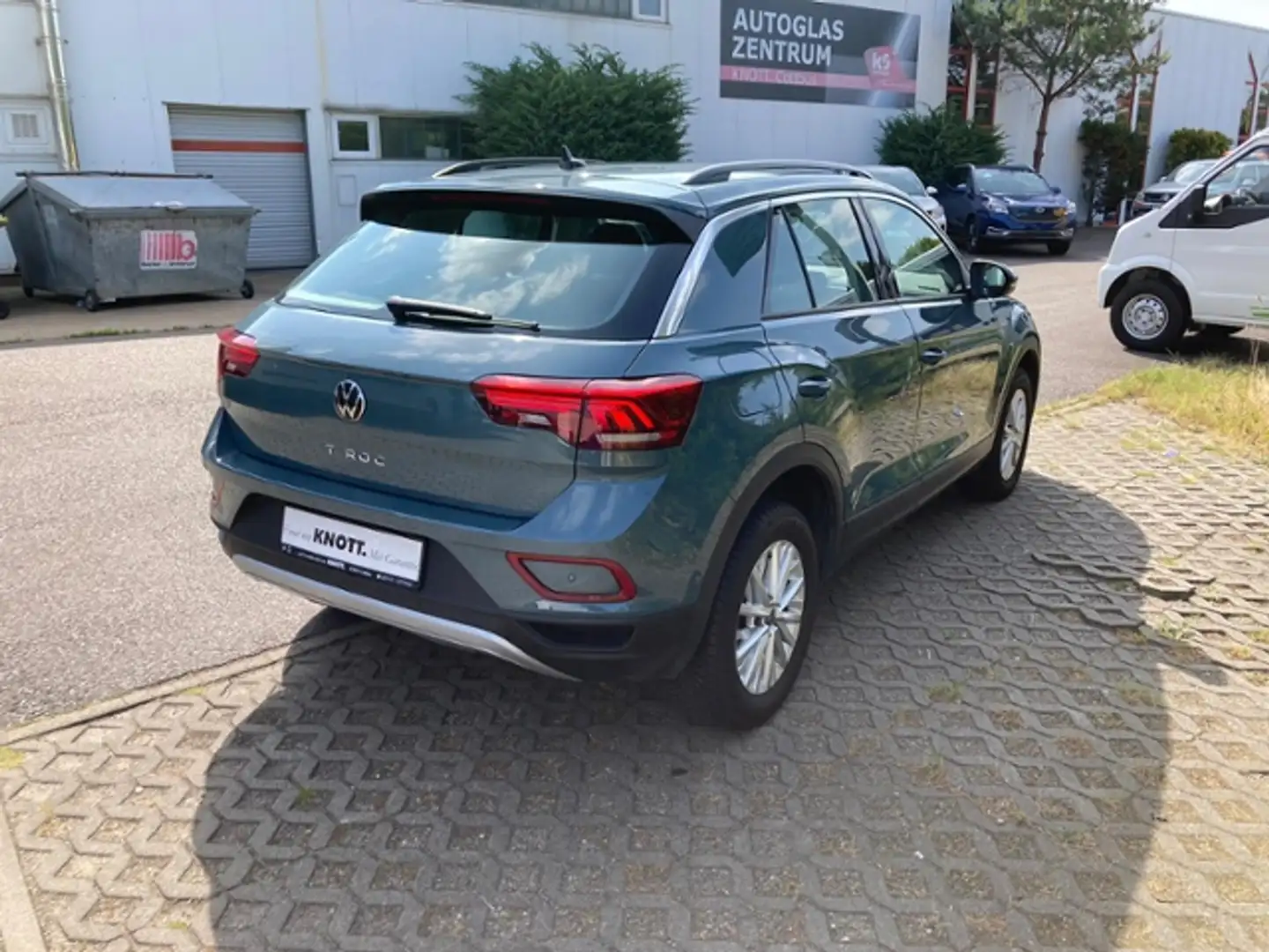 Volkswagen T-Roc Life 1.0 TSI 110 PS 6-Gang Azul - 2