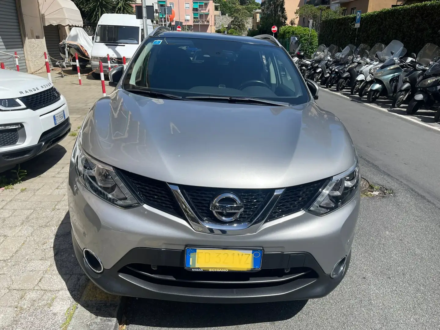 Nissan Qashqai 1.5 dCi Business Gris - 1