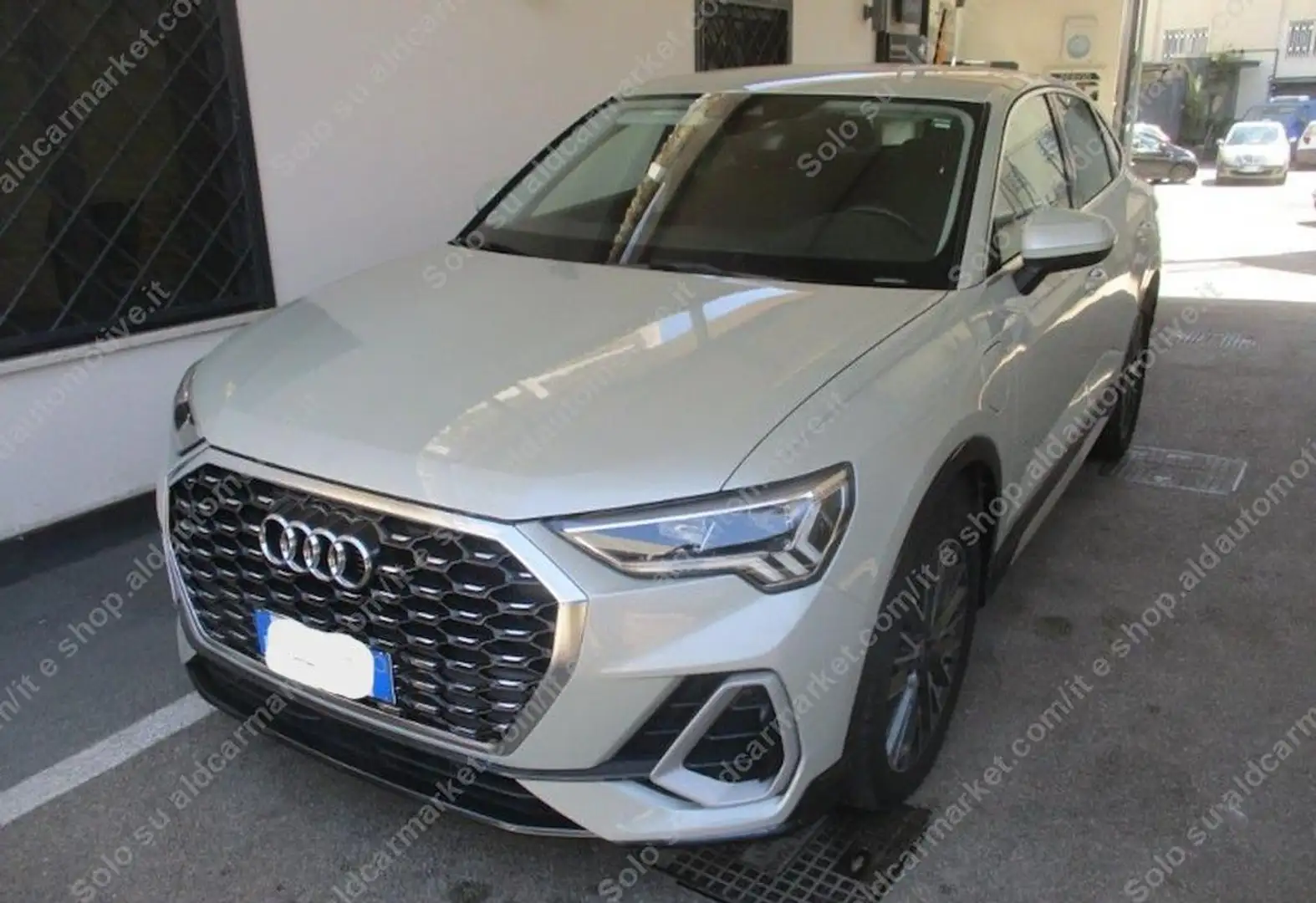 Audi Q3 AUTO SU ORDINAZIONE Blanc - 1