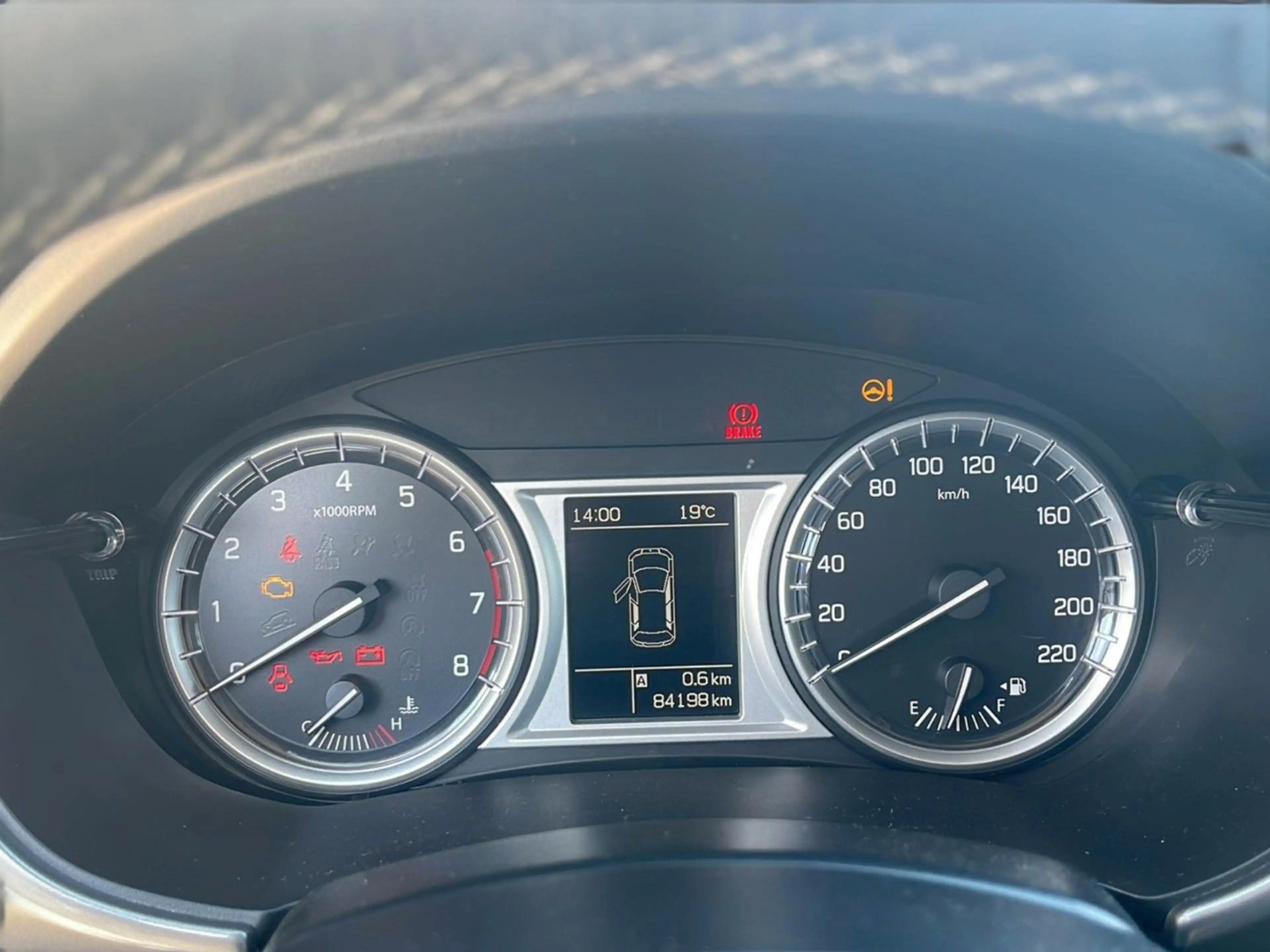 Suzuki Vitara 1.6 Comfort 4x2 — photo 13