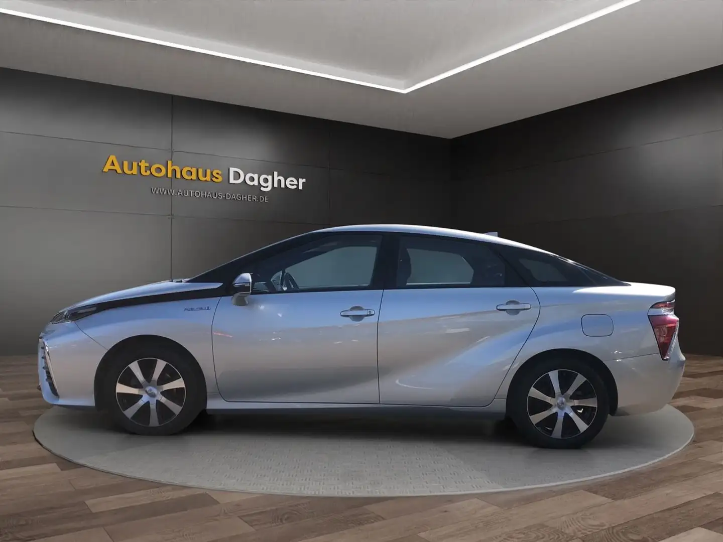 Toyota Mirai Navi Klima Leder Plateado - 2