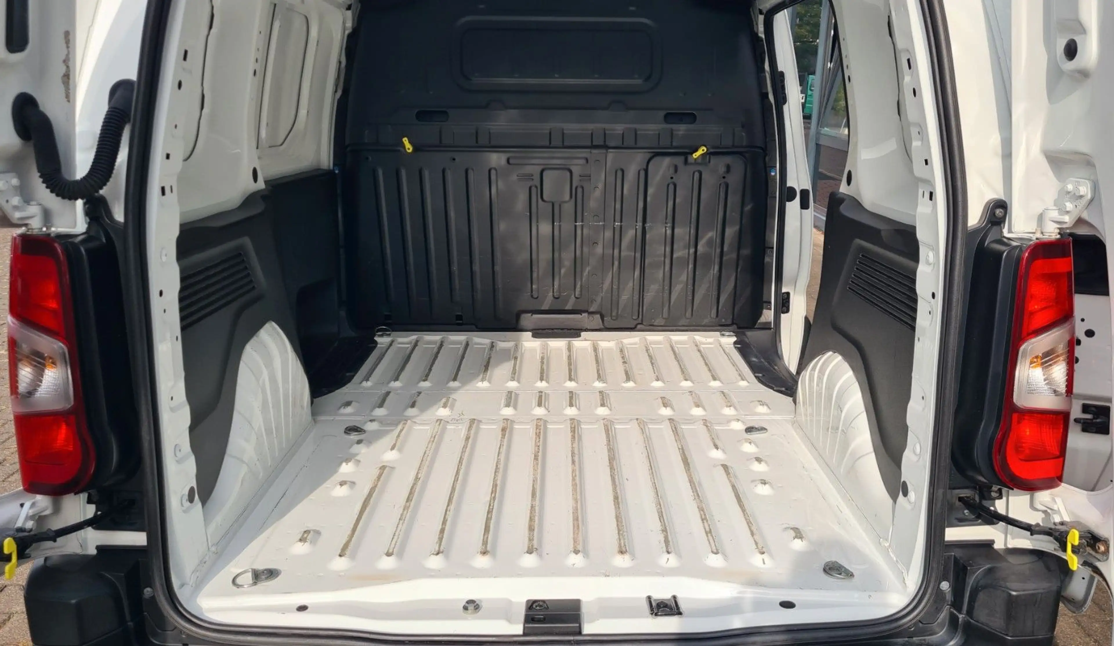Citroen Berlingo Kasten Club M/L1 - NAVI - — photo 8