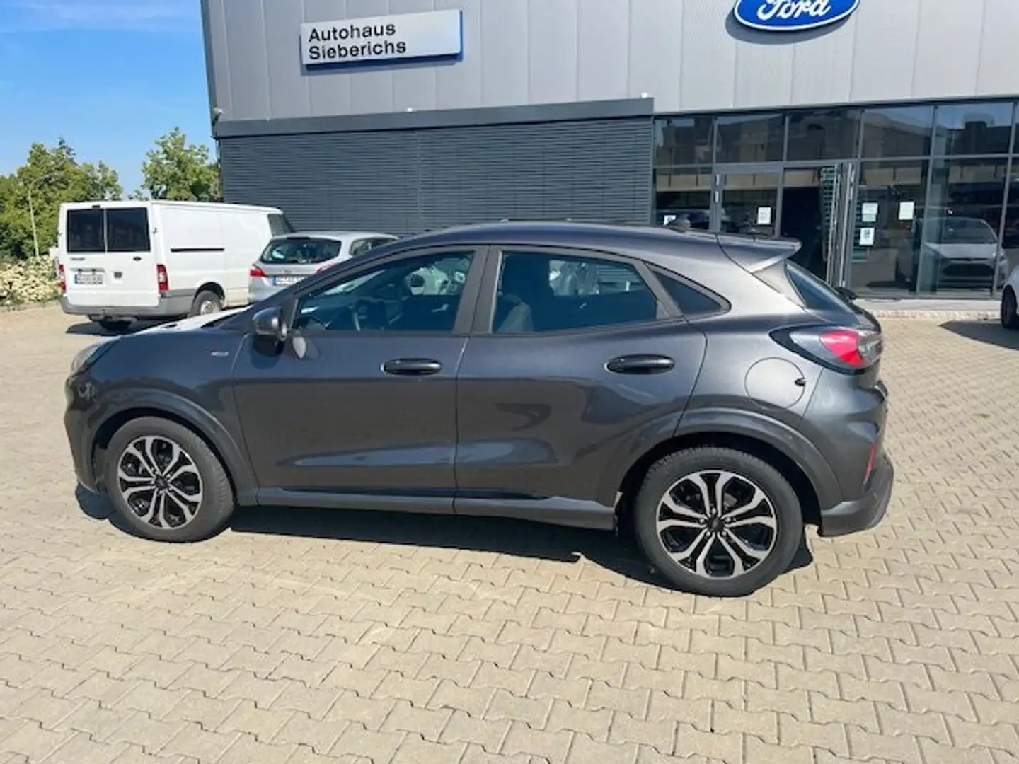 Ford Puma ST-Line Grijs - 2