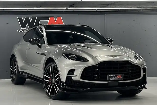 Aston Martin DBX 707